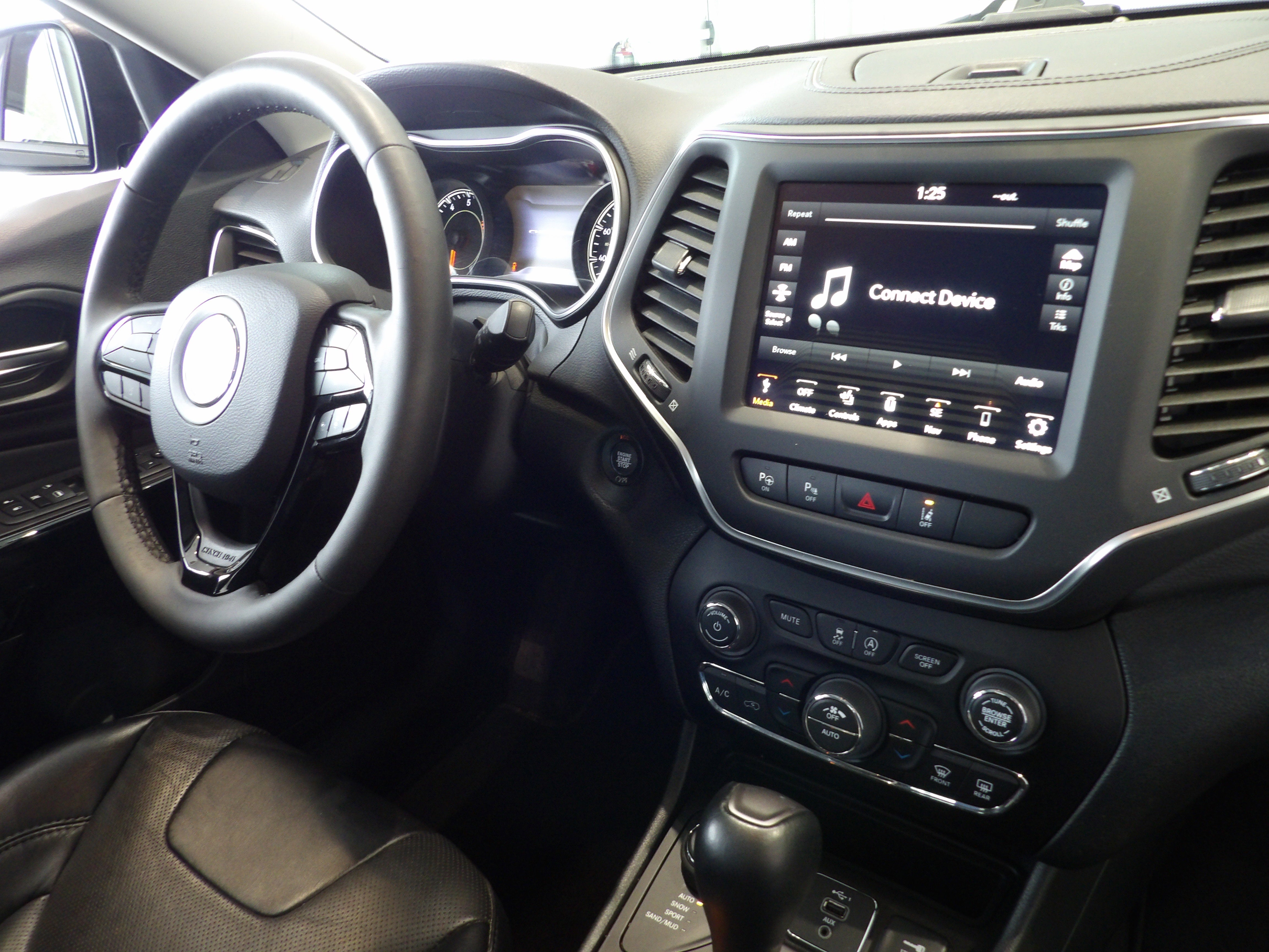 2023 Jeep Cherokee Altitude Lux