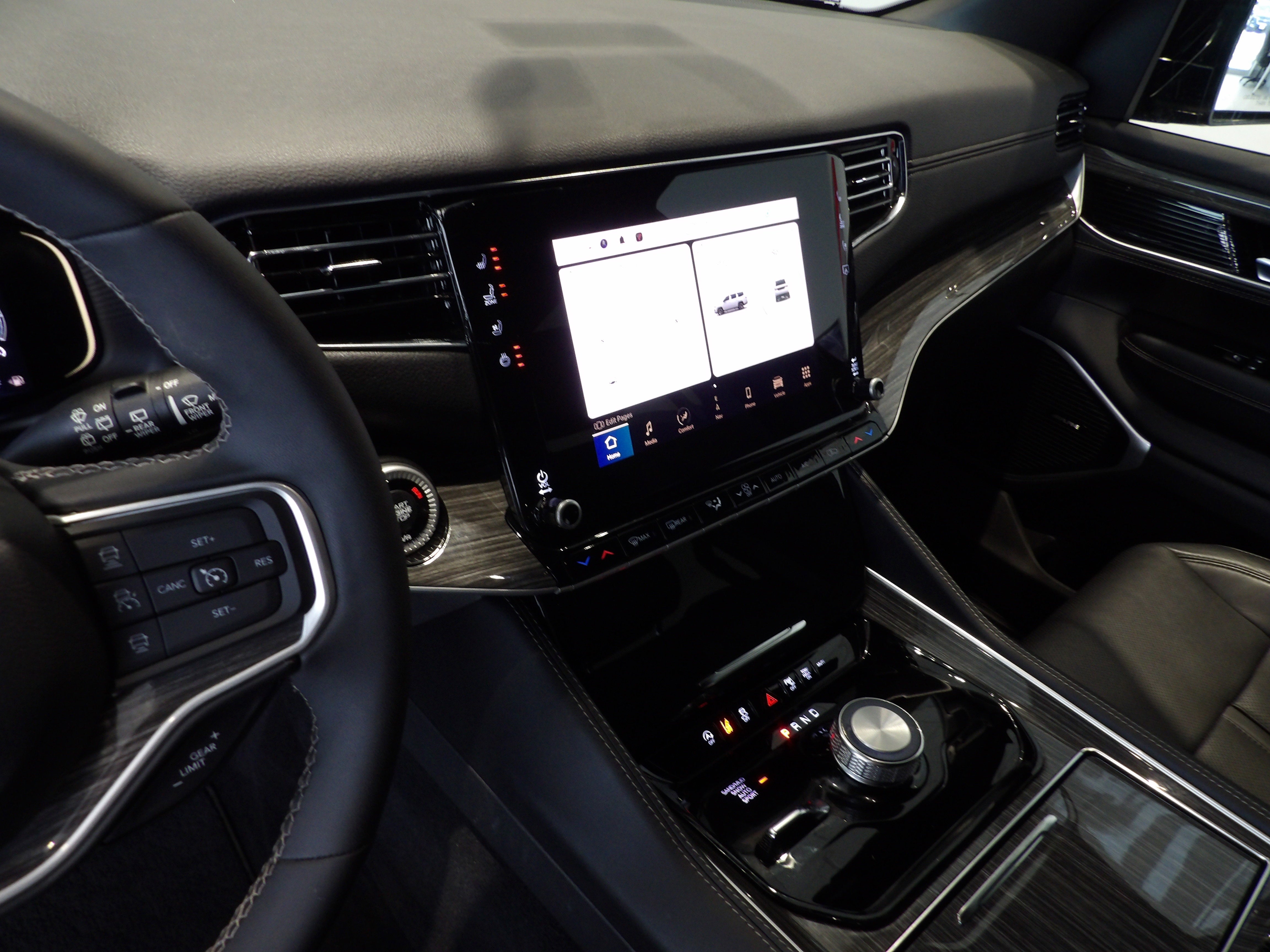 2022 Jeep Wagoneer Series II