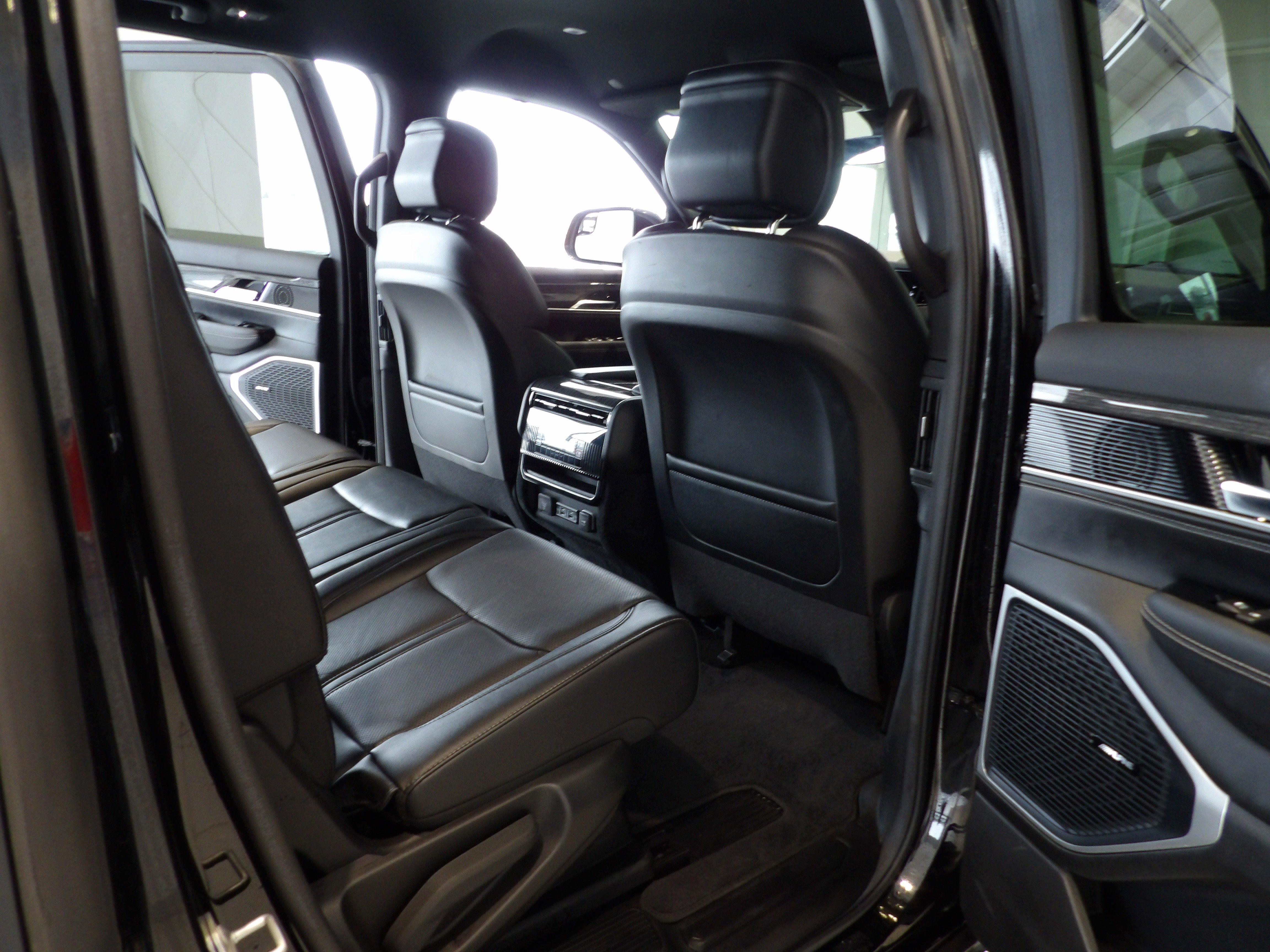 2022 Jeep Wagoneer Series II