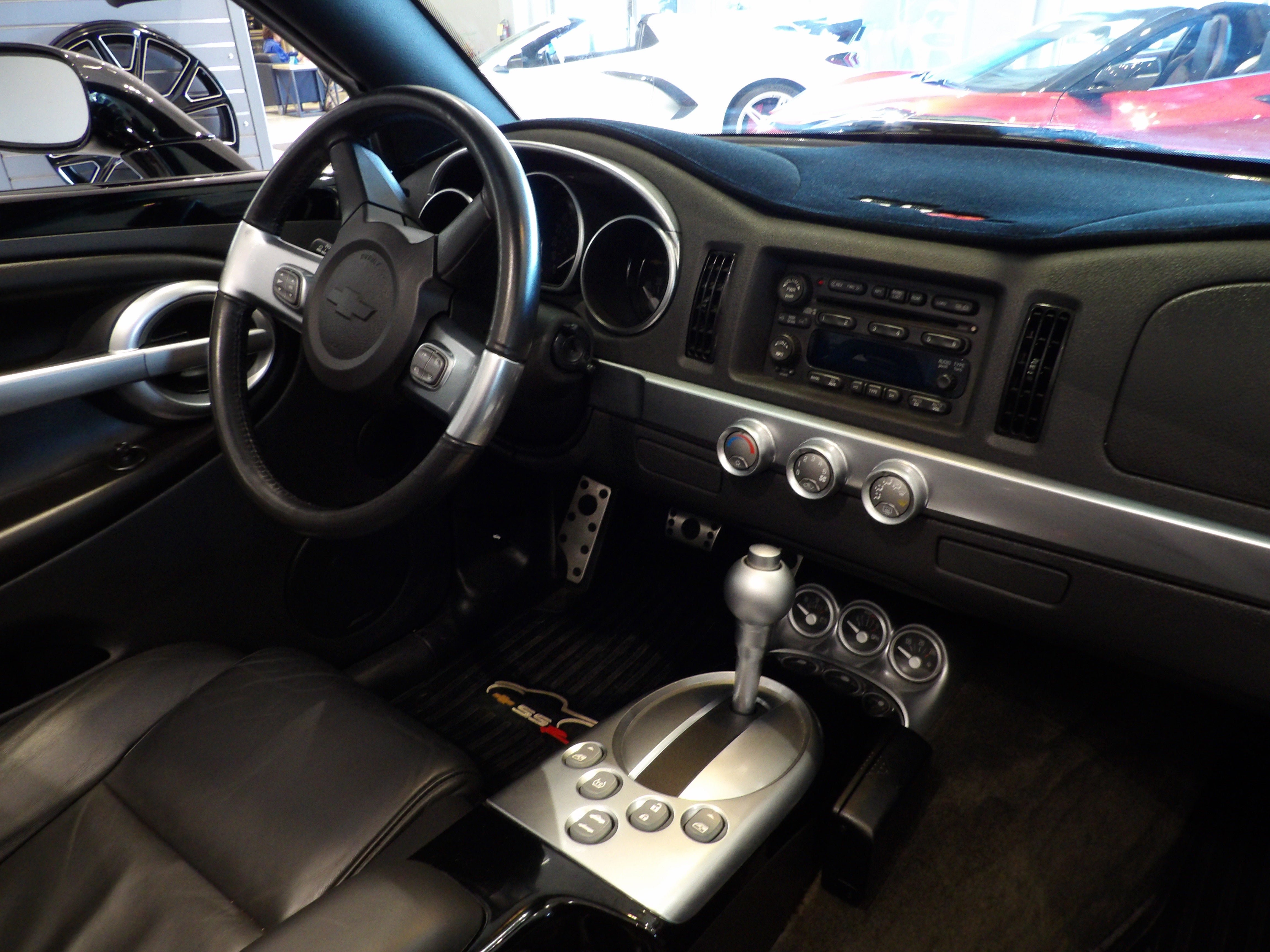 2005 Chevrolet SSR LS