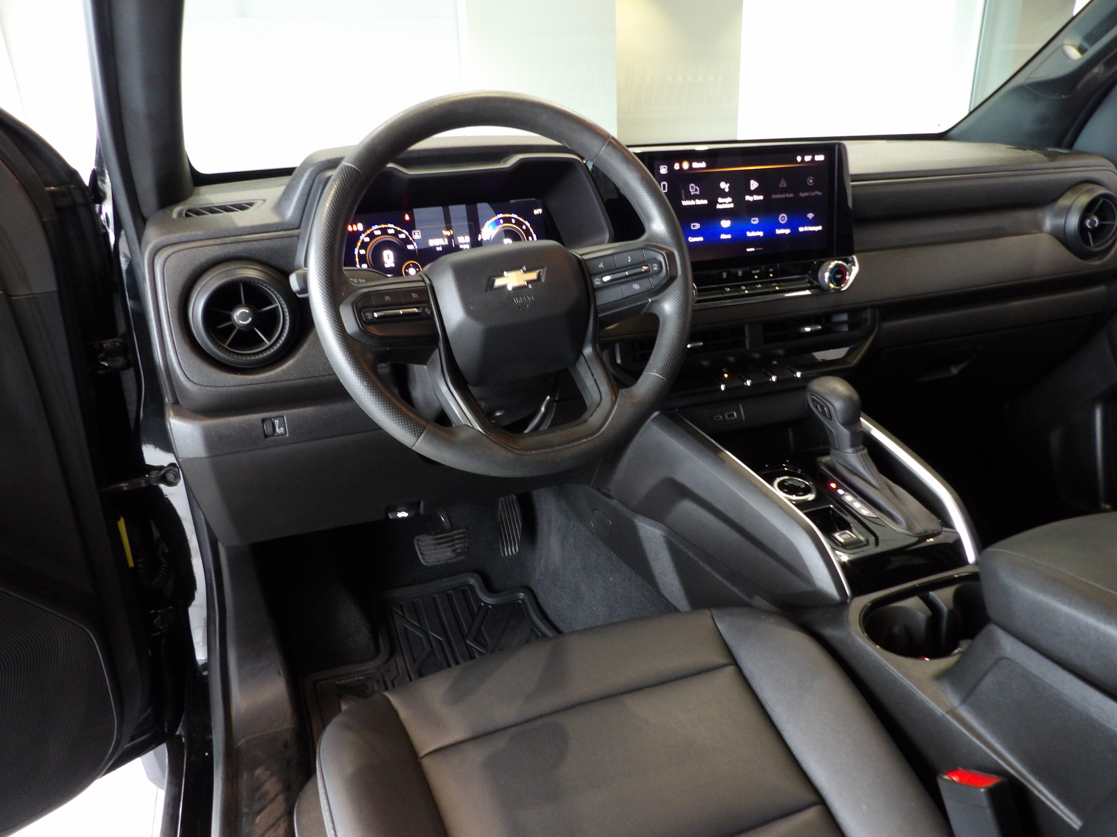 2024 Chevrolet Colorado WT