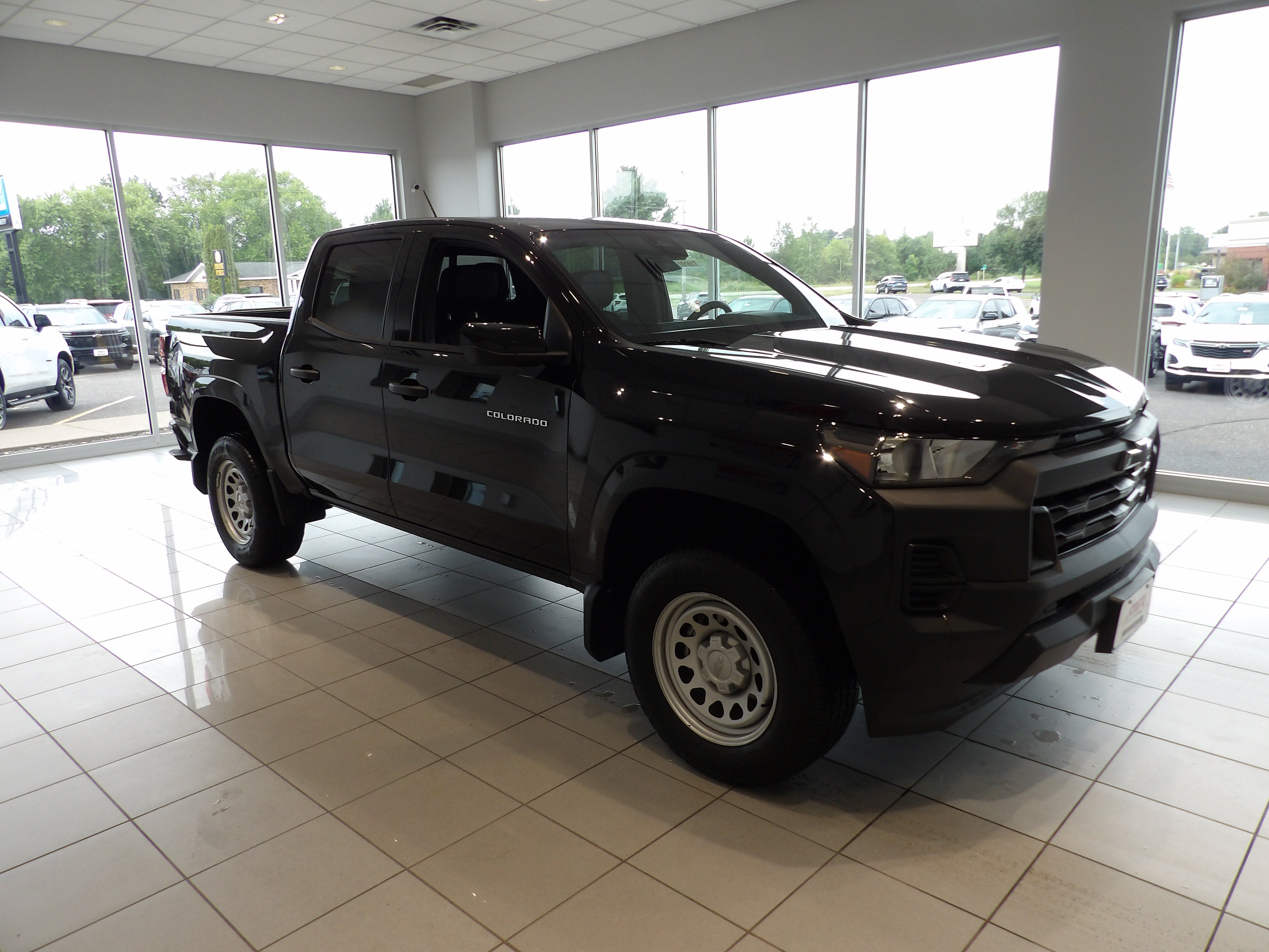 2024 Chevrolet Colorado WT