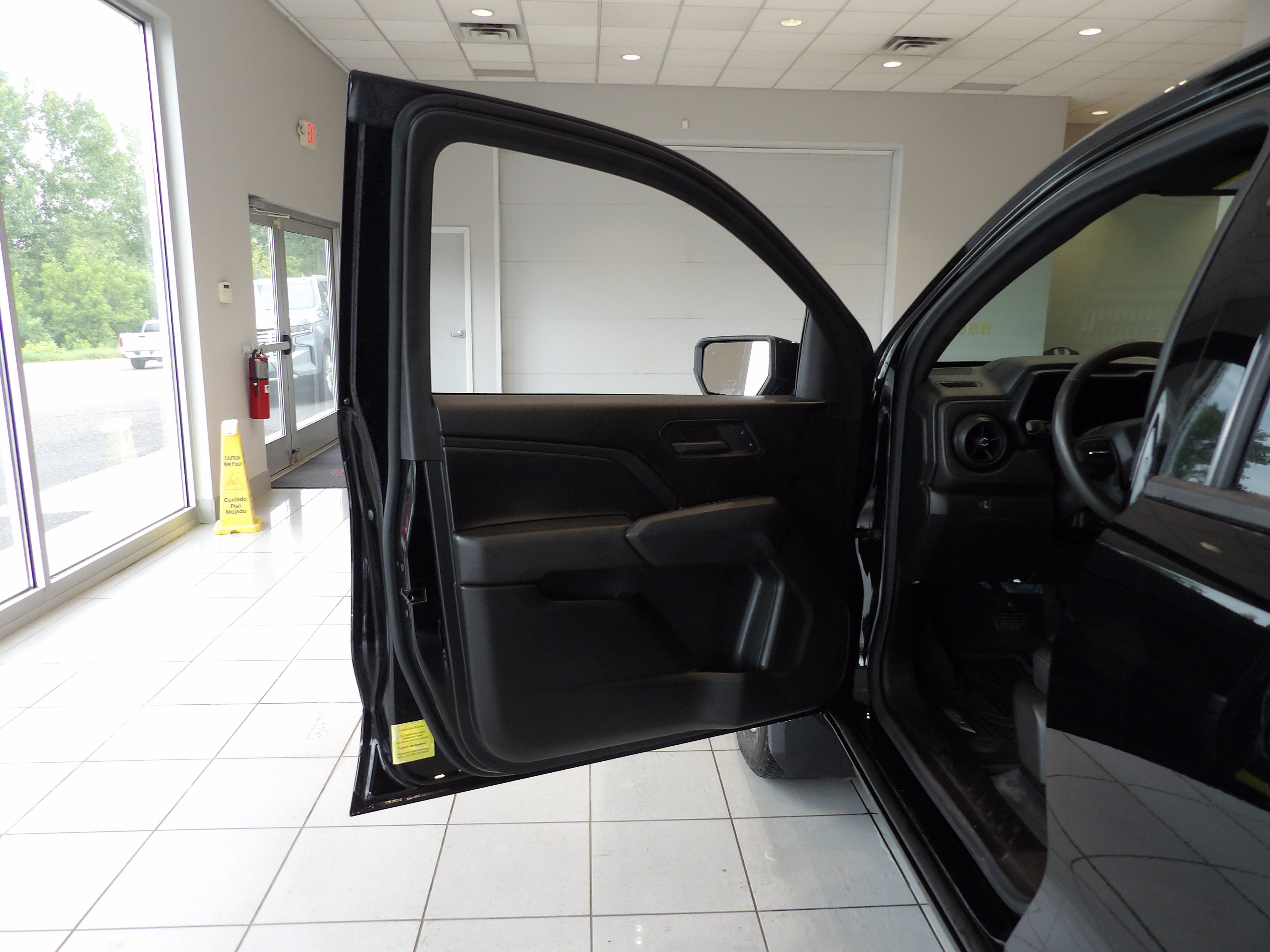 2024 Chevrolet Colorado WT