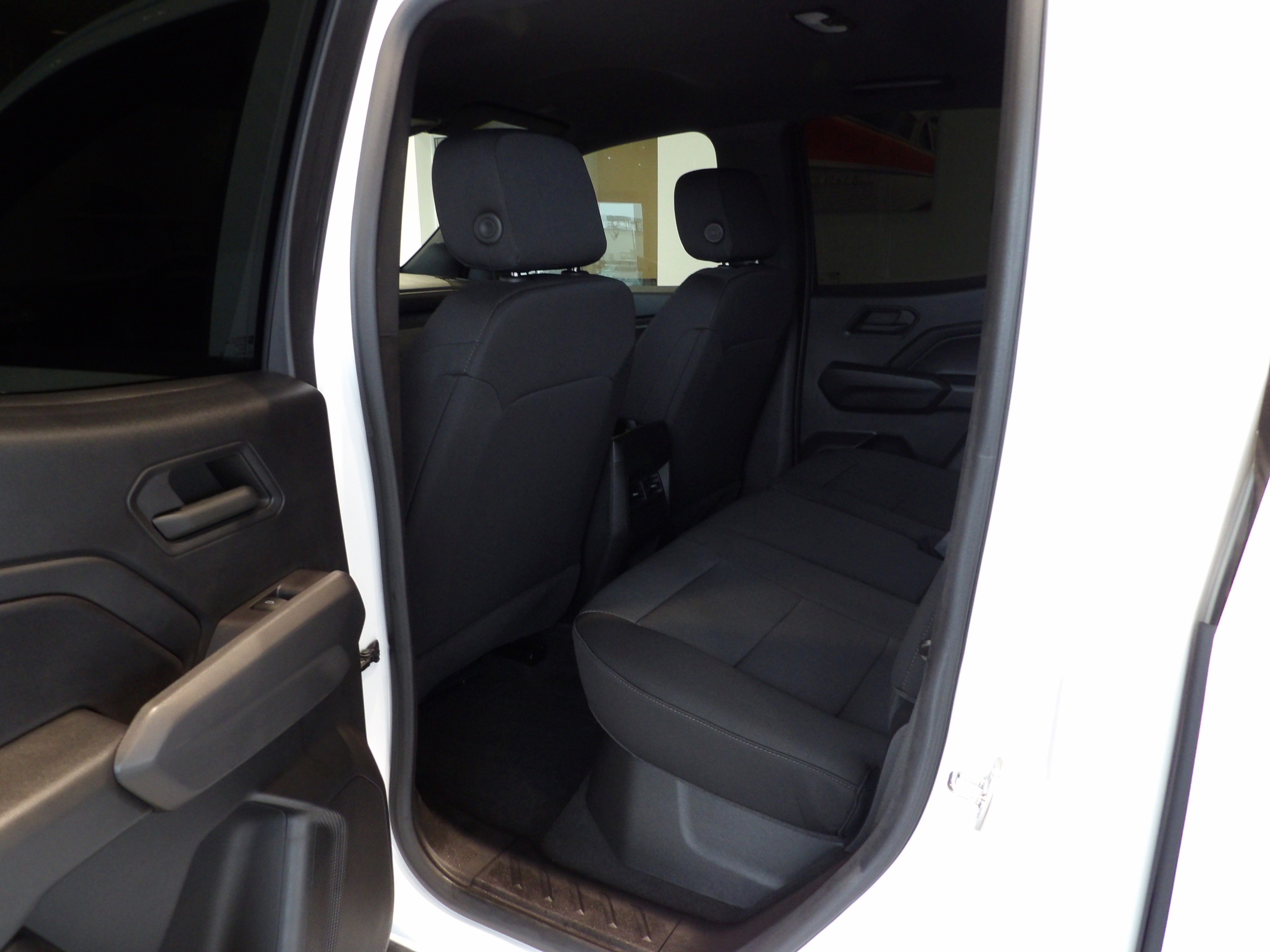 2023 Chevrolet Colorado WT