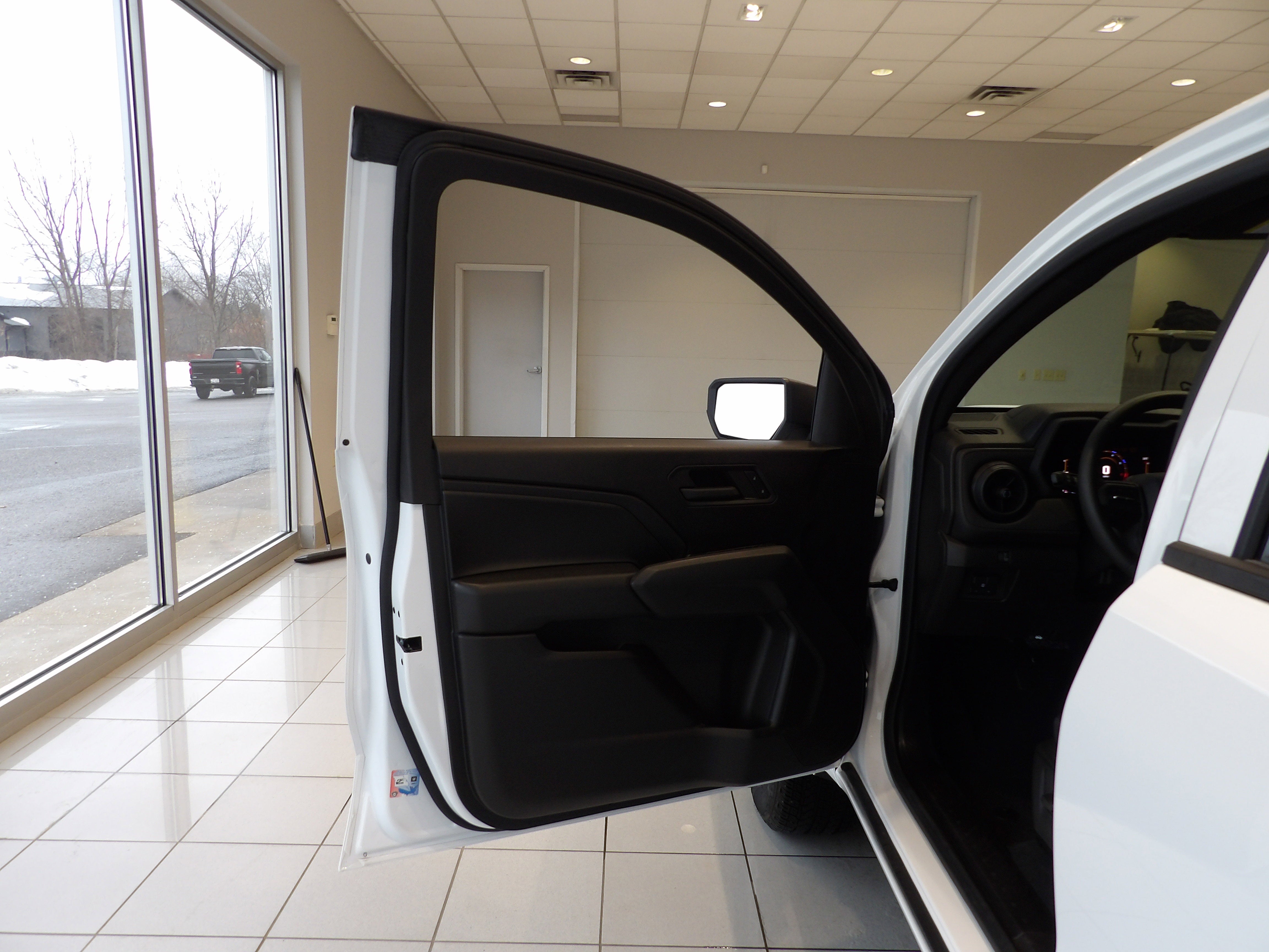 2023 Chevrolet Colorado WT