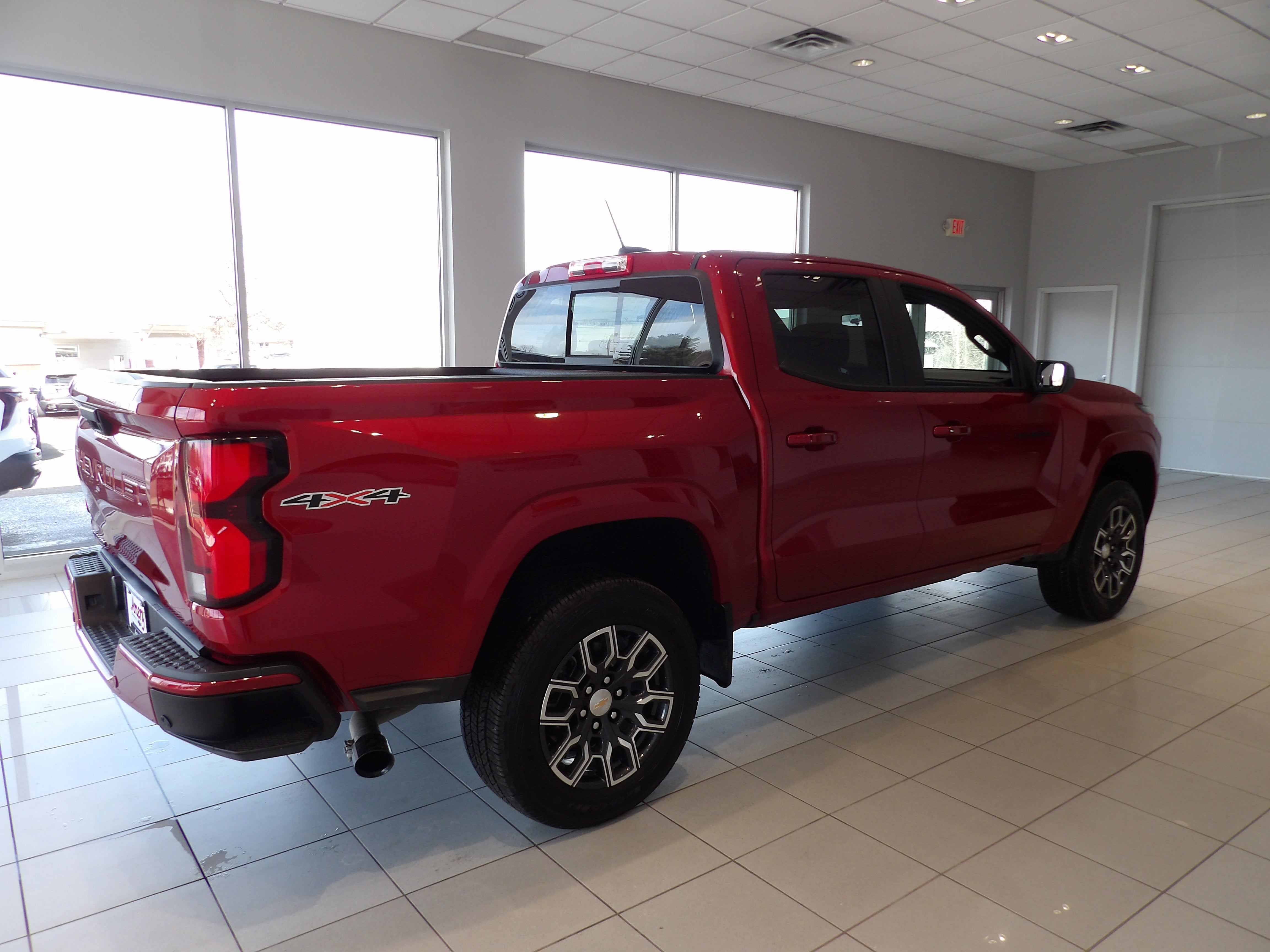 2024 Chevrolet Colorado LT