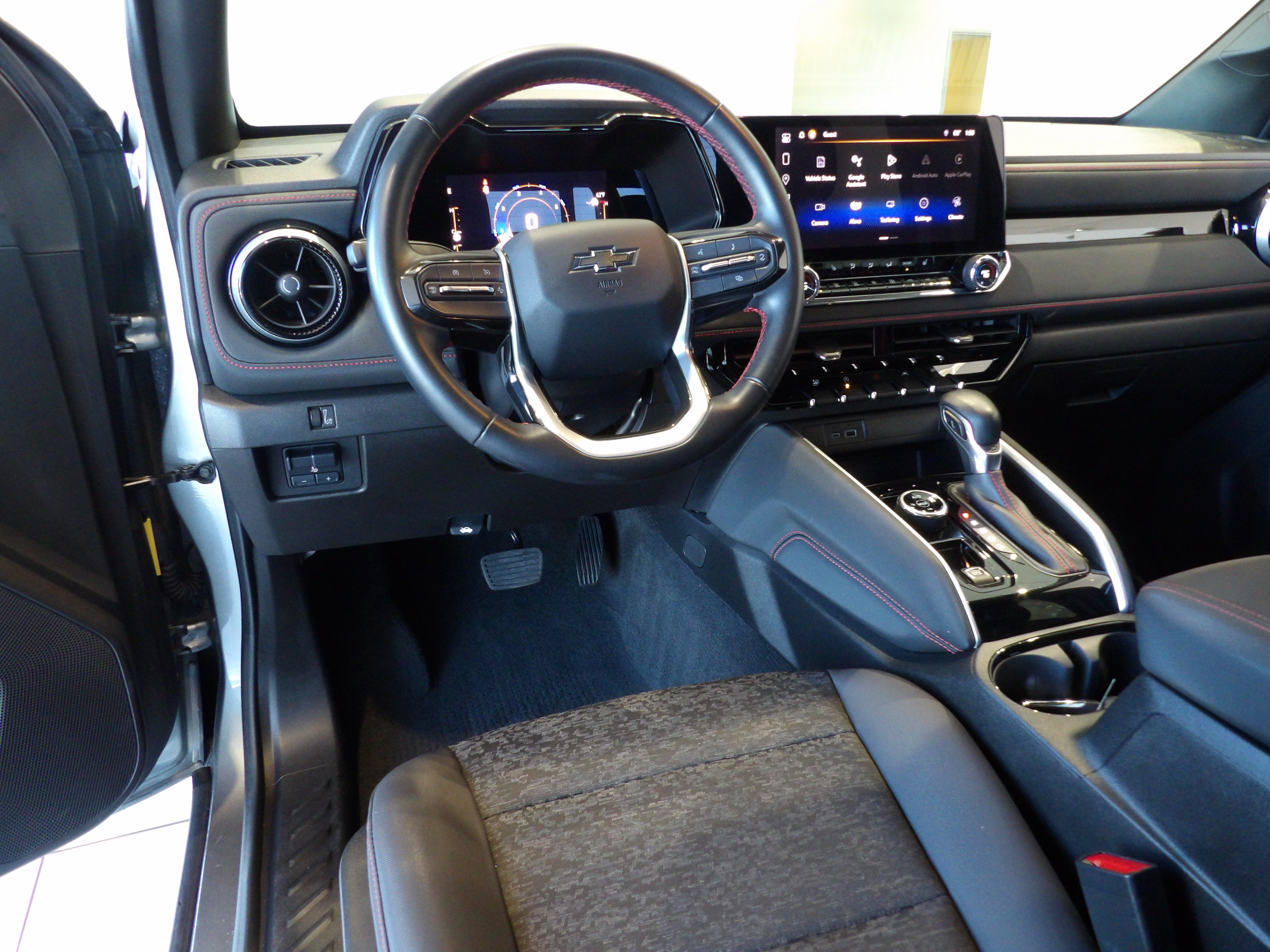 2023 Chevrolet Colorado 4WD Z71