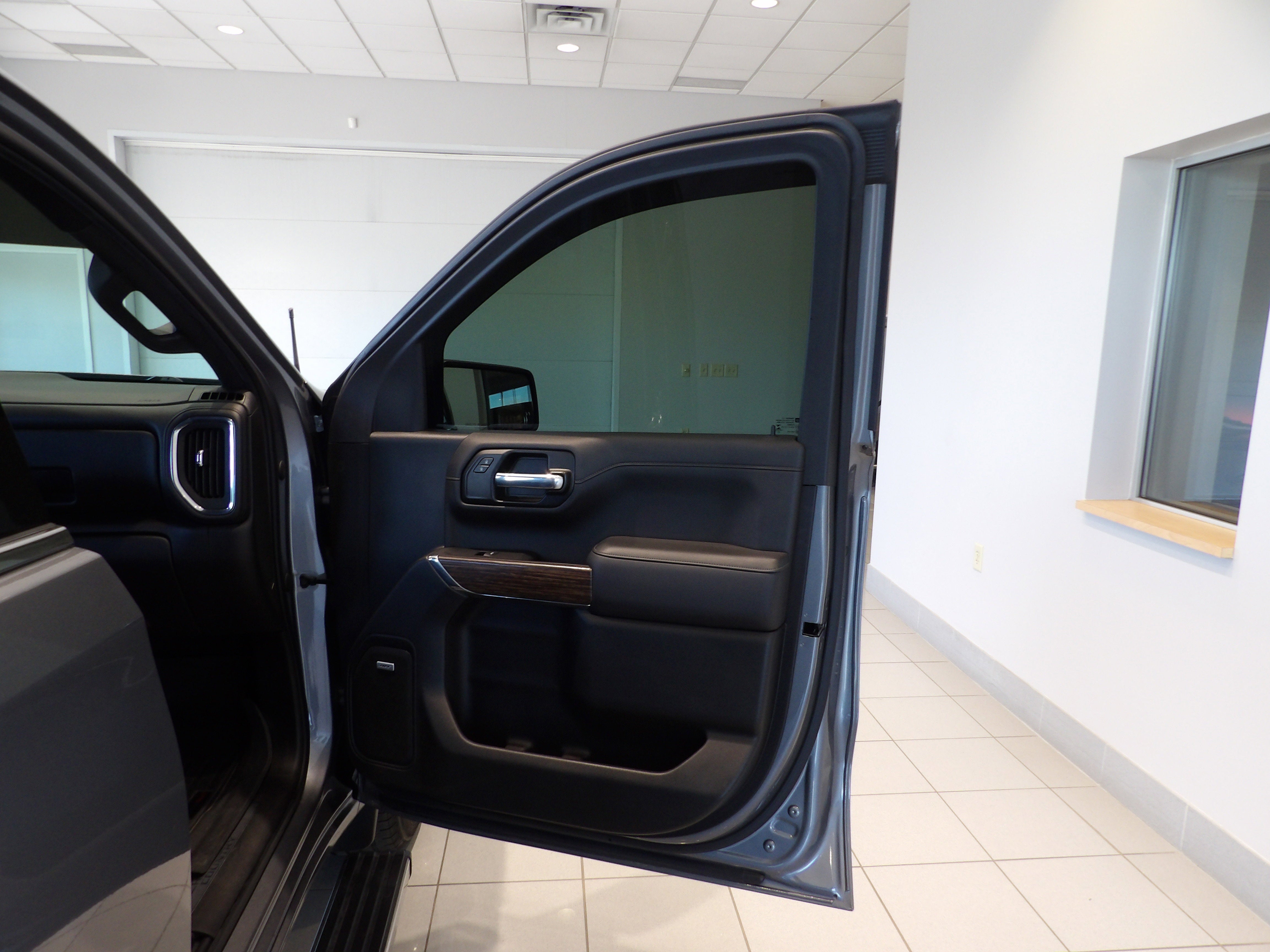 2022 Chevrolet Silverado 1500 LTD High Country