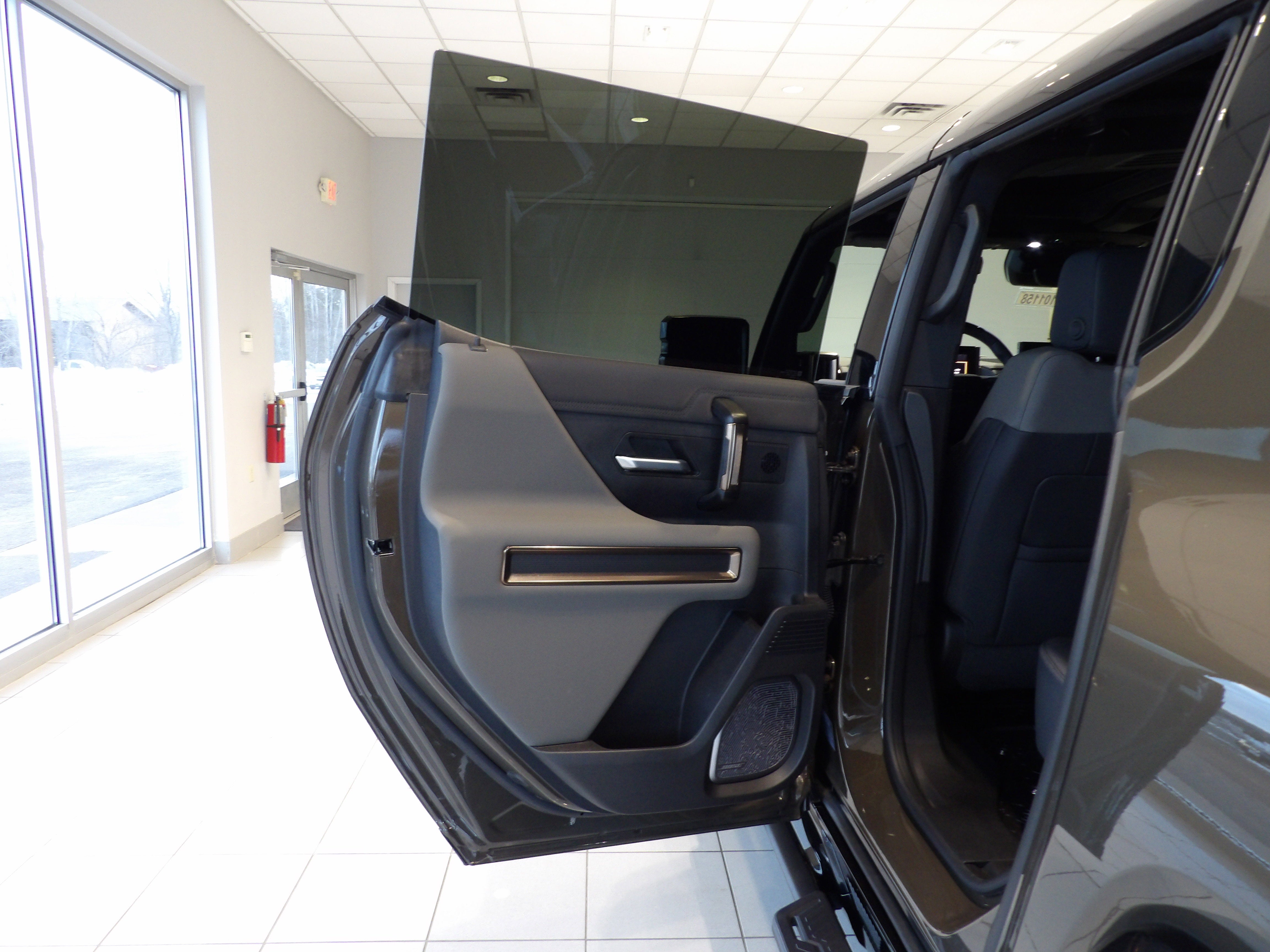 2024 GMC HUMMER EV SUV 2X