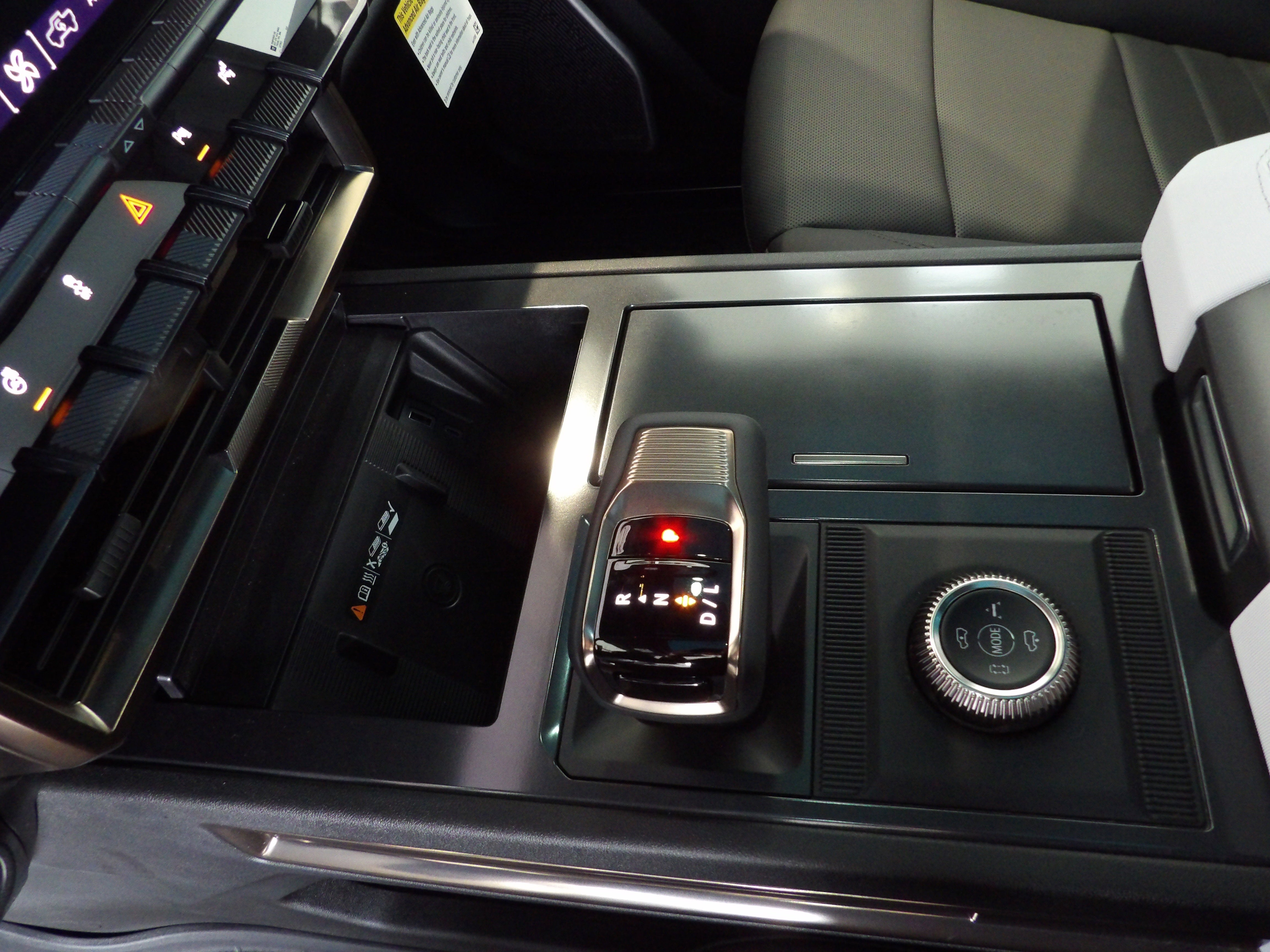 2024 GMC HUMMER EV SUV 2X