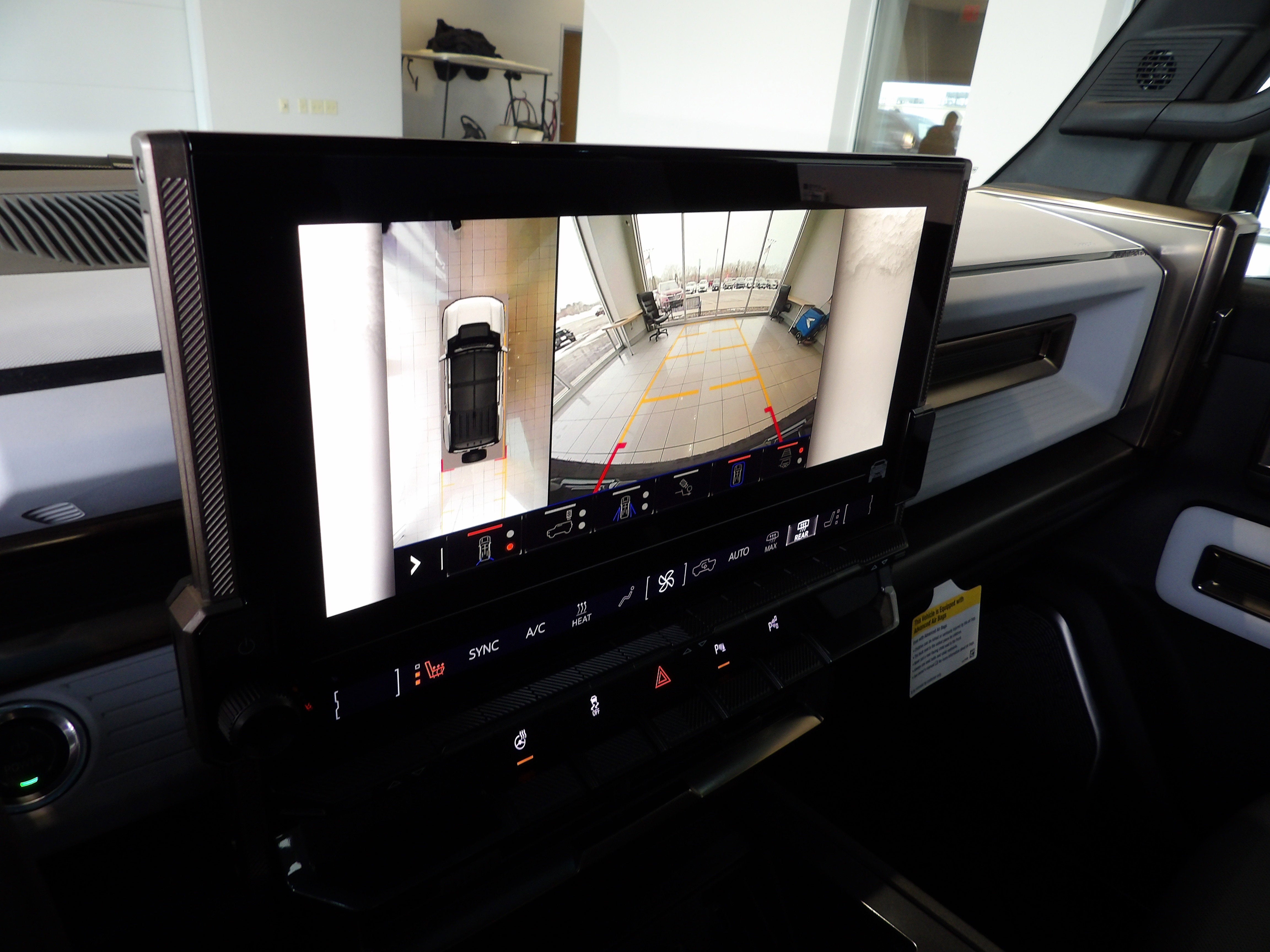 2024 GMC HUMMER EV SUV 2X