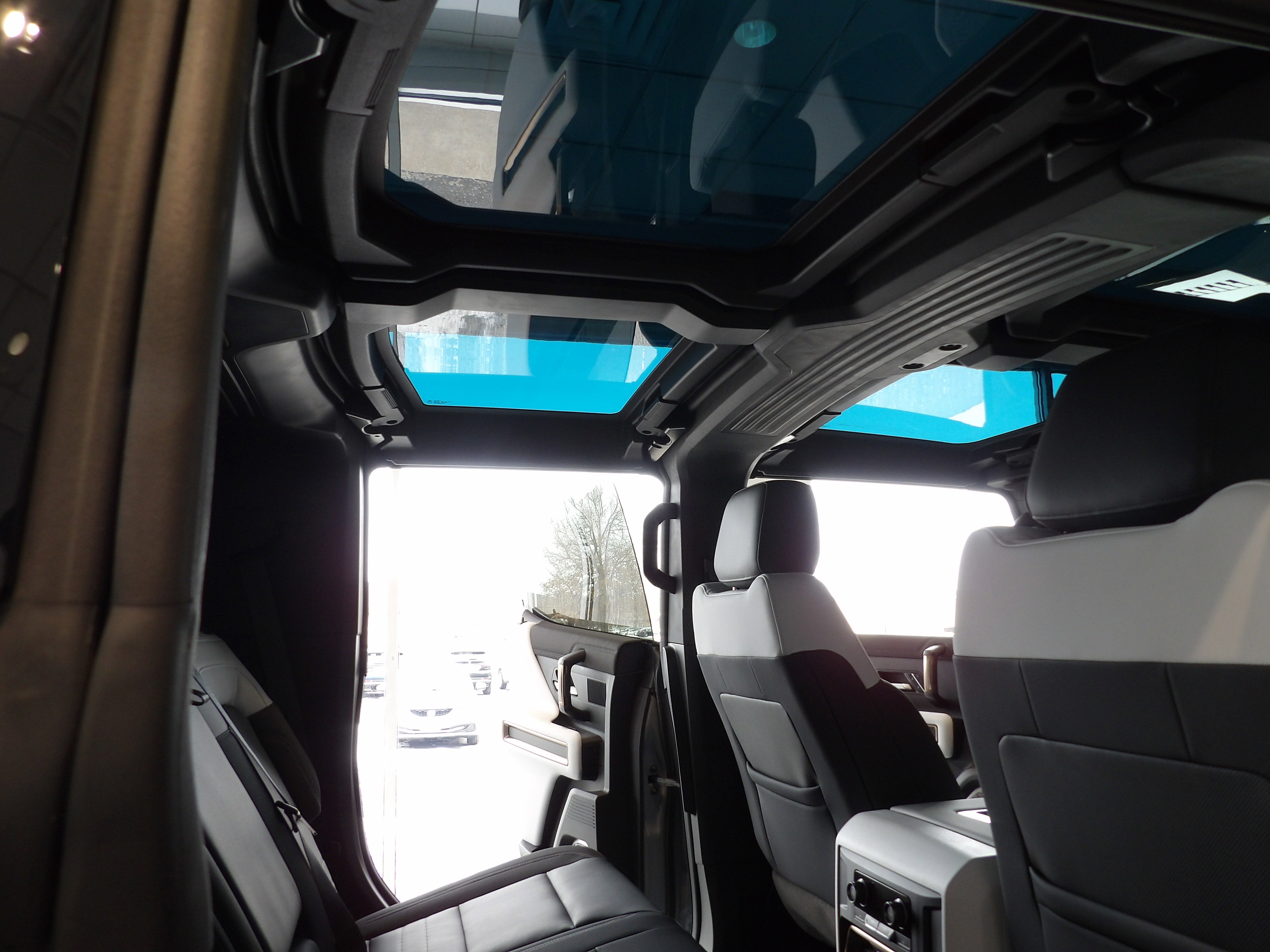 2024 GMC HUMMER EV SUV 2X