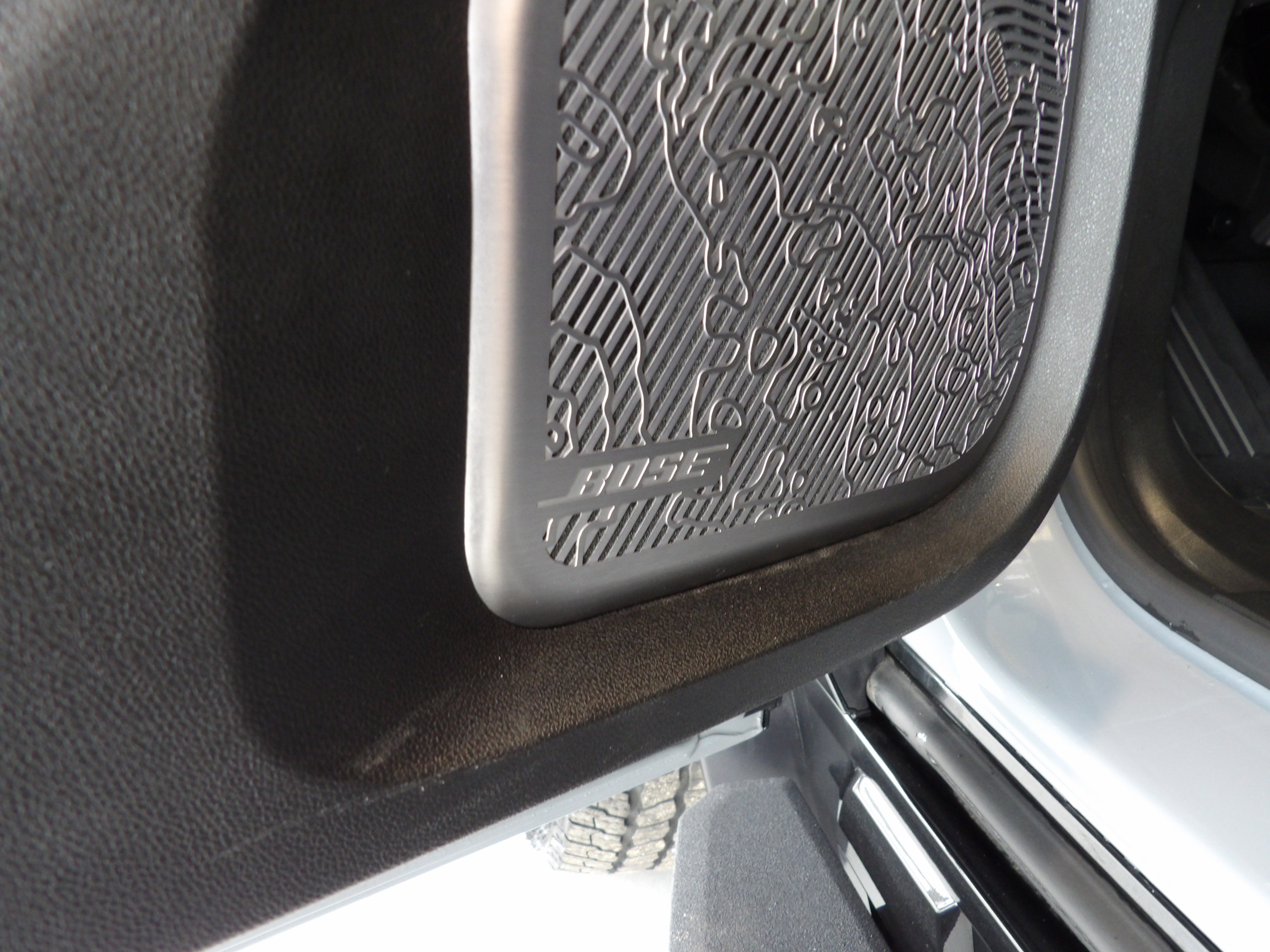 2024 GMC HUMMER EV SUV 2X