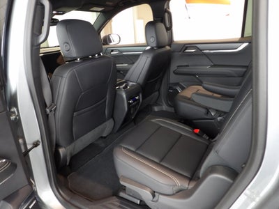 2024 GMC Acadia Elevation