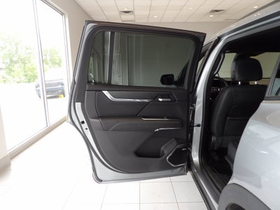 2024 GMC Acadia Elevation