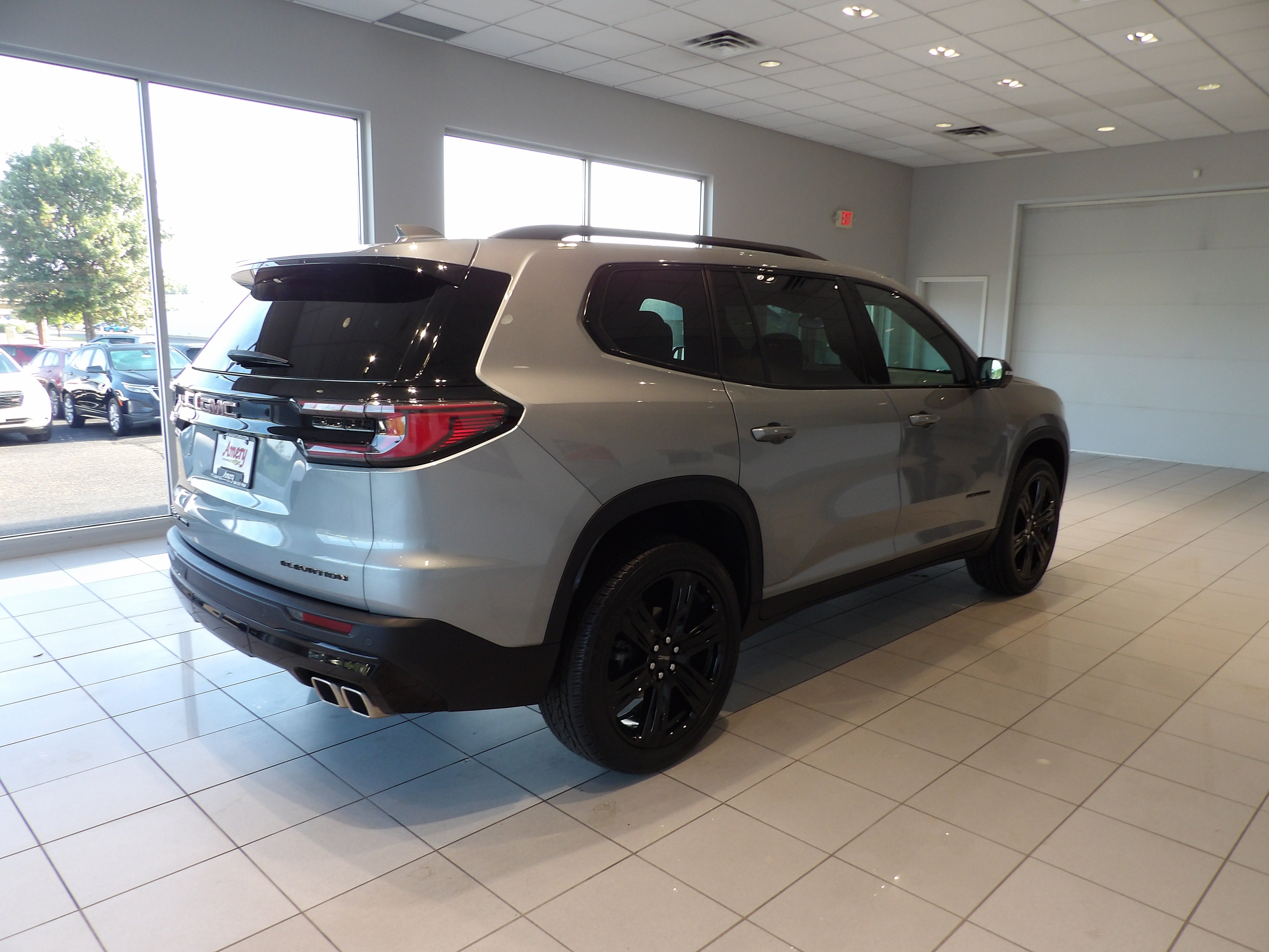 2024 GMC Acadia Elevation