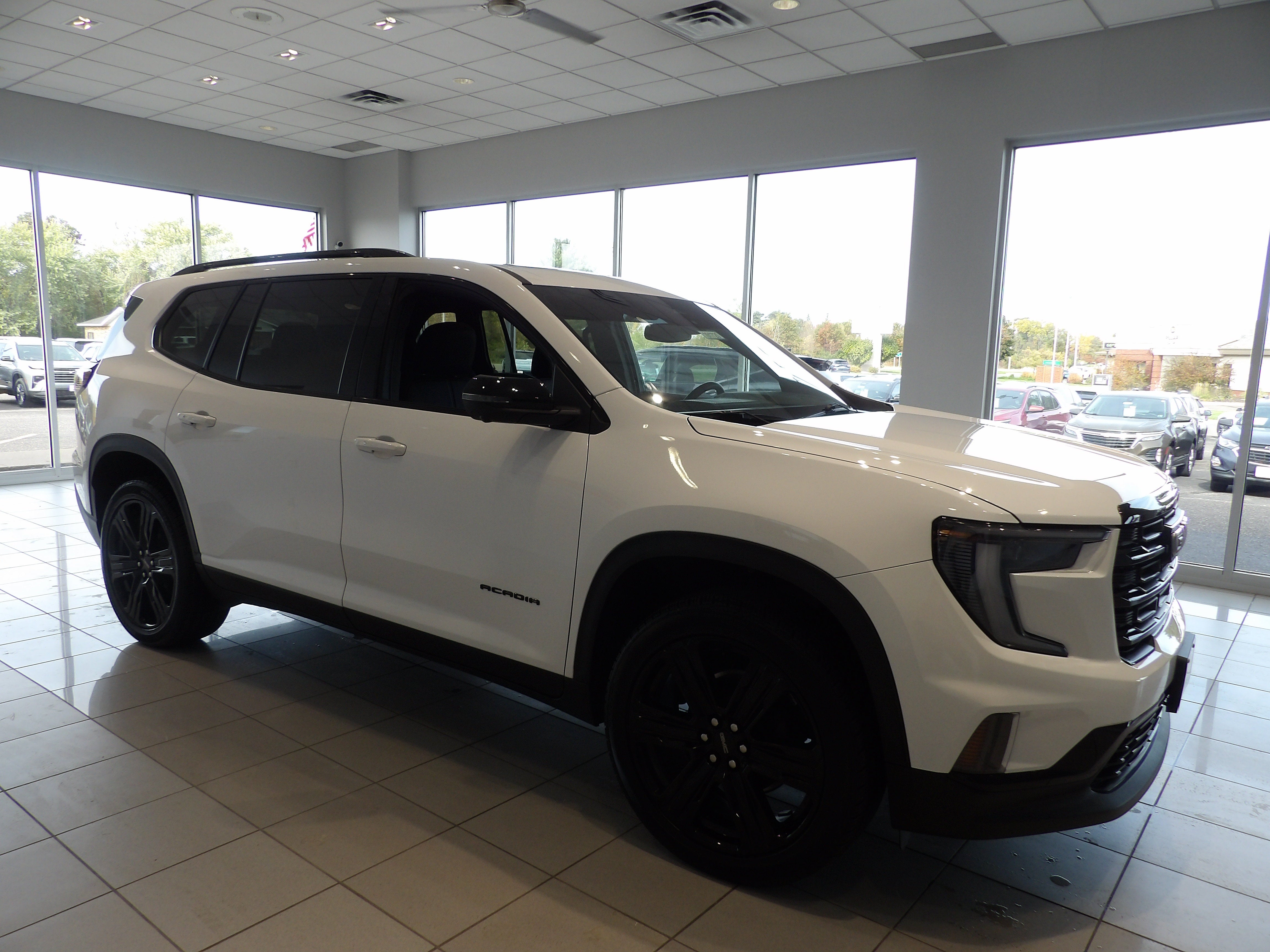 2025 GMC Acadia Elevation