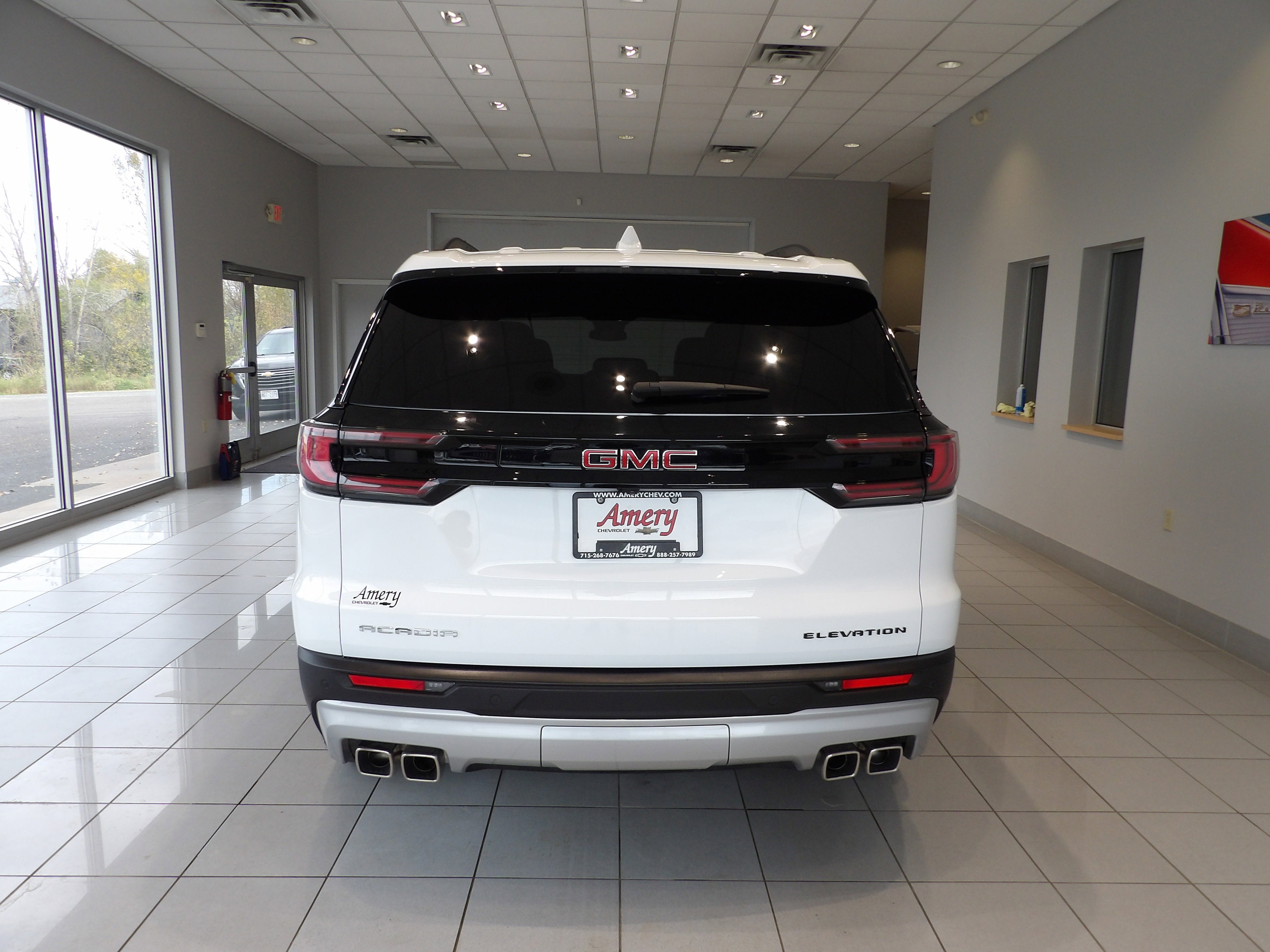 2025 GMC Acadia Elevation