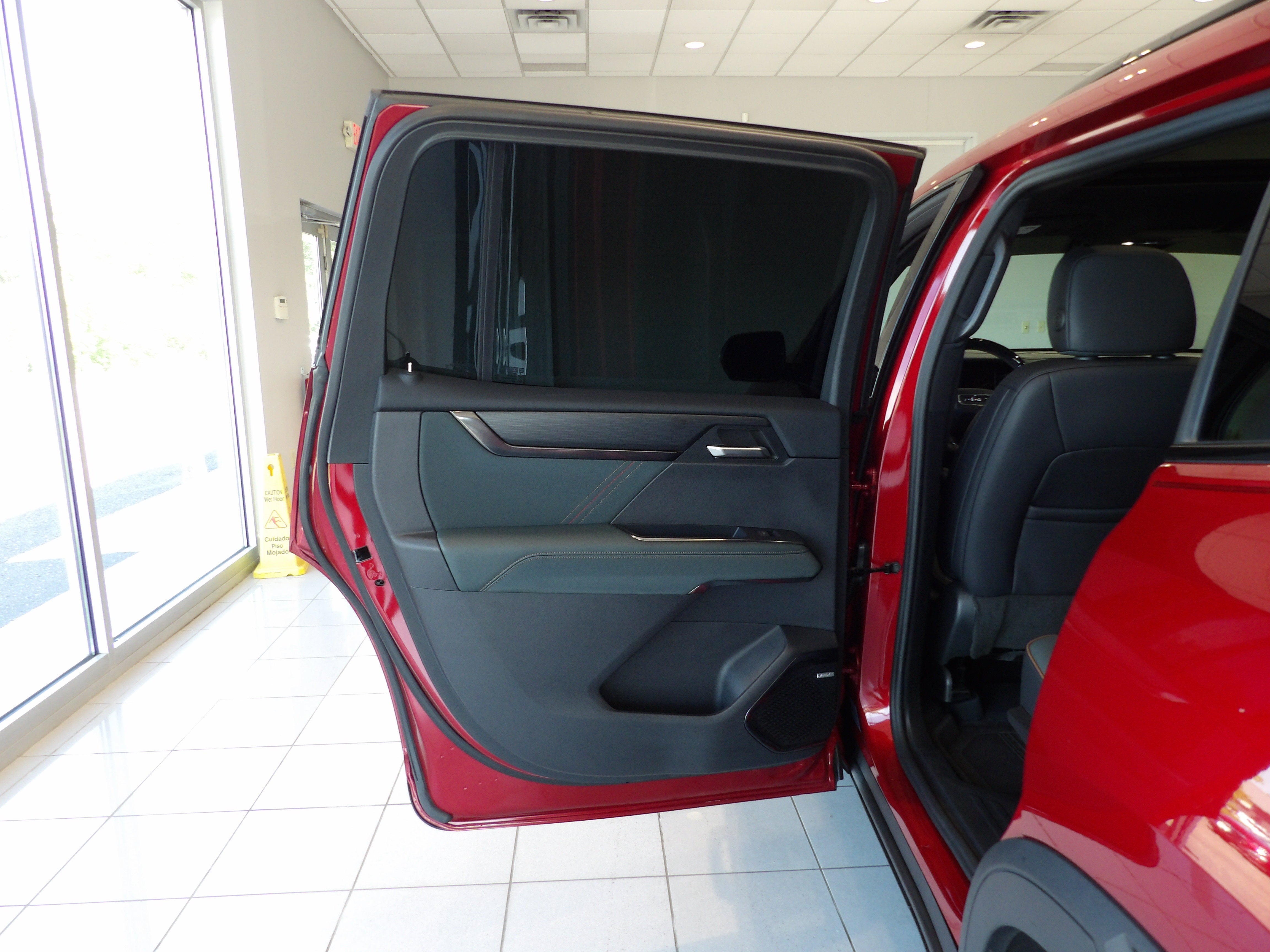 2024 GMC Acadia AT4