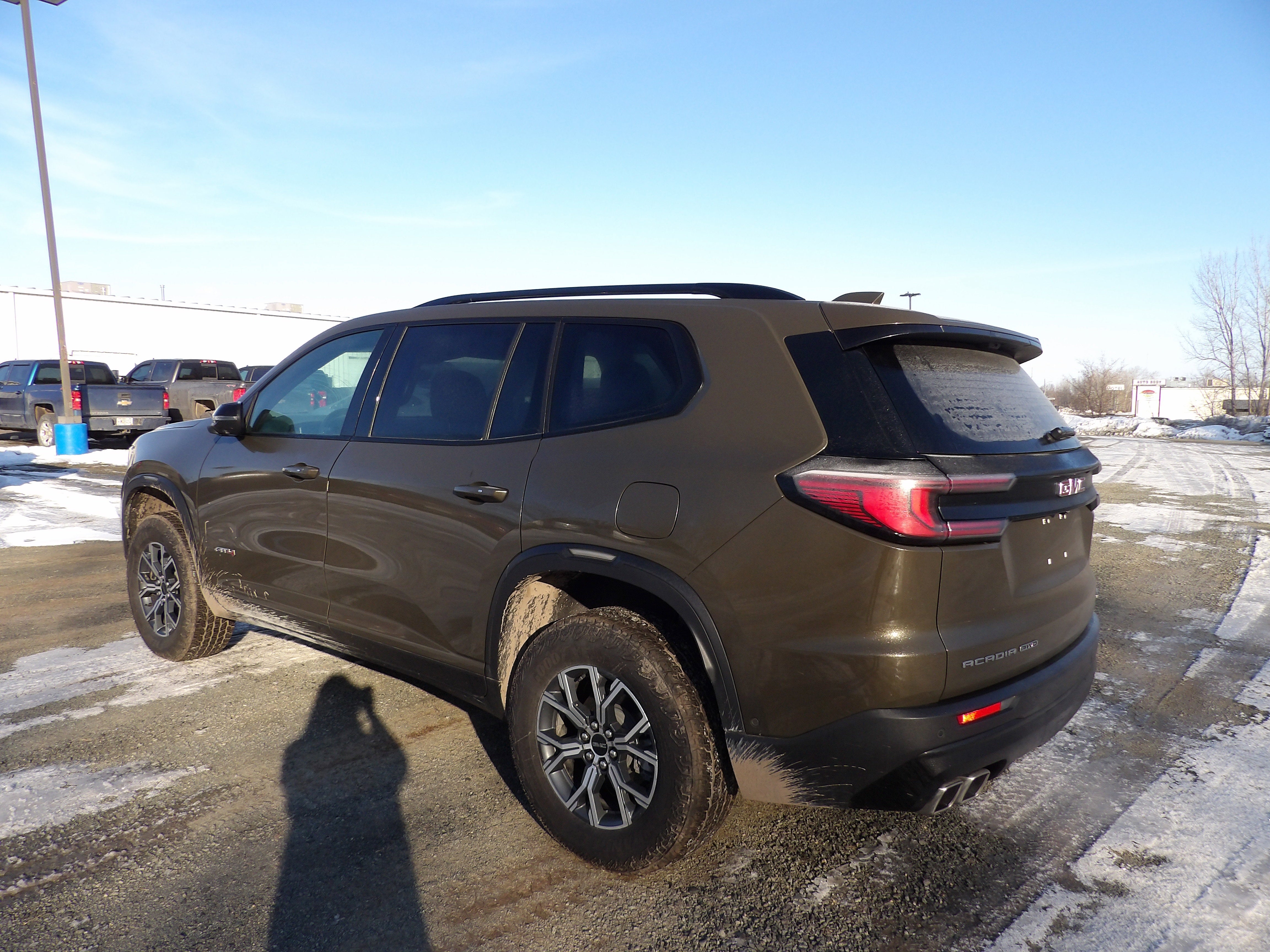 2024 GMC Acadia AT4