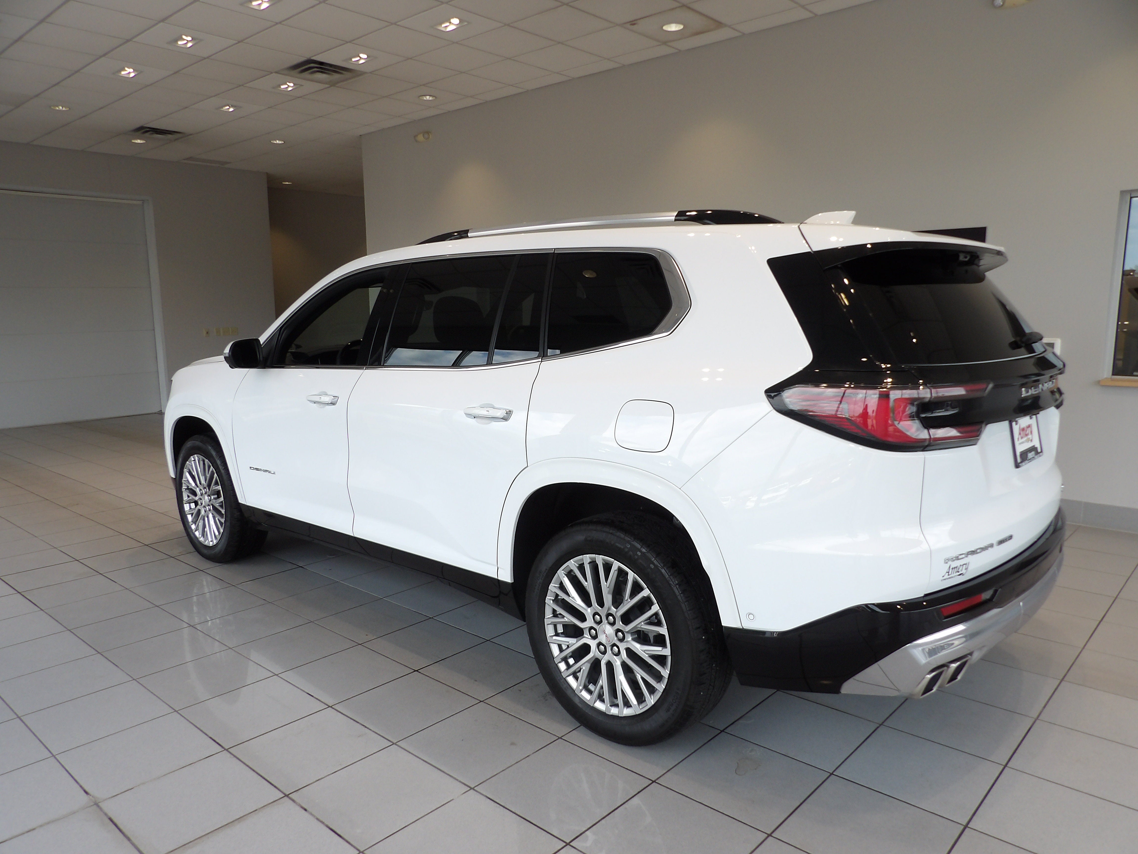 2024 GMC Acadia Denali