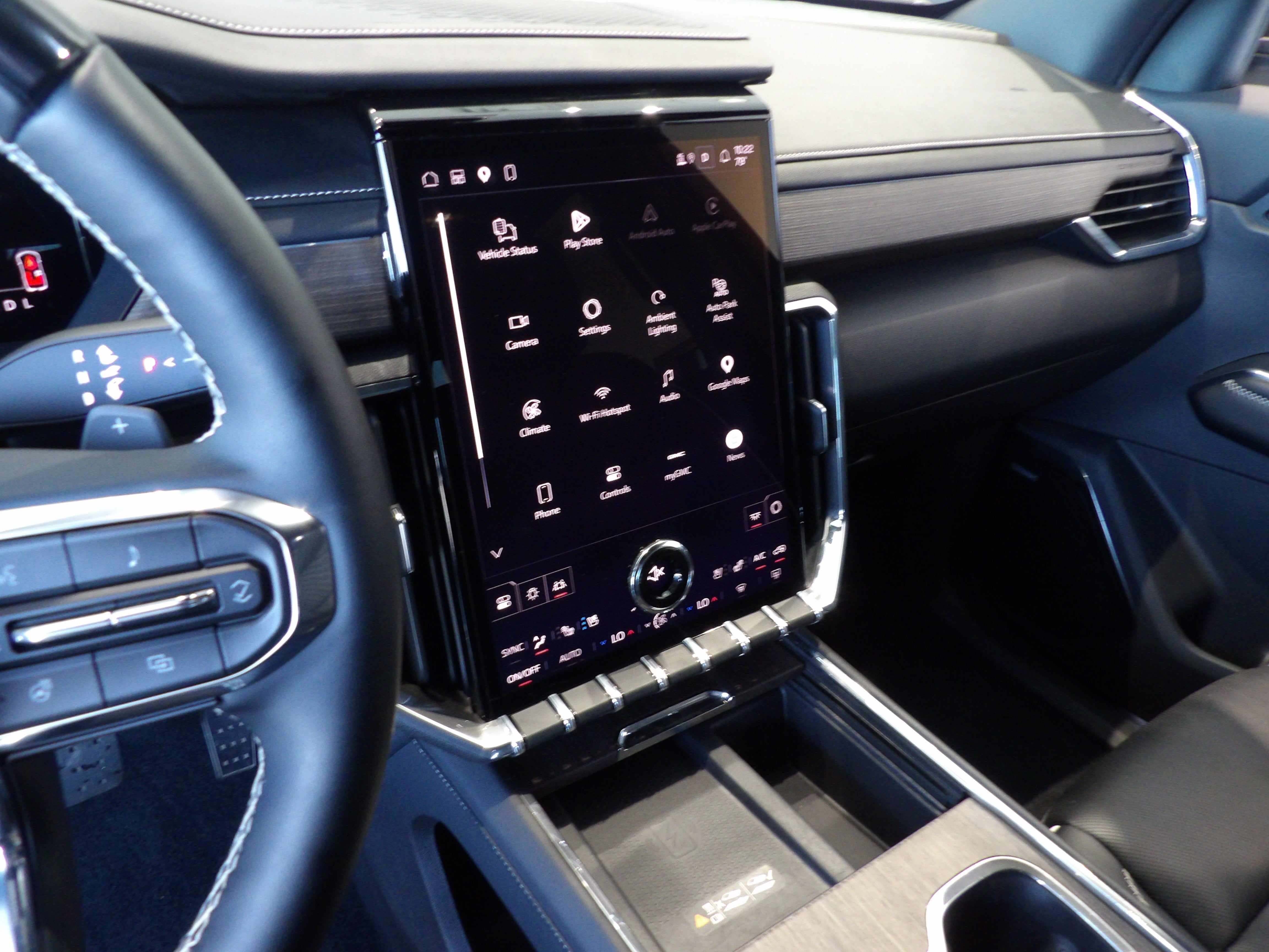 2024 GMC Acadia Denali