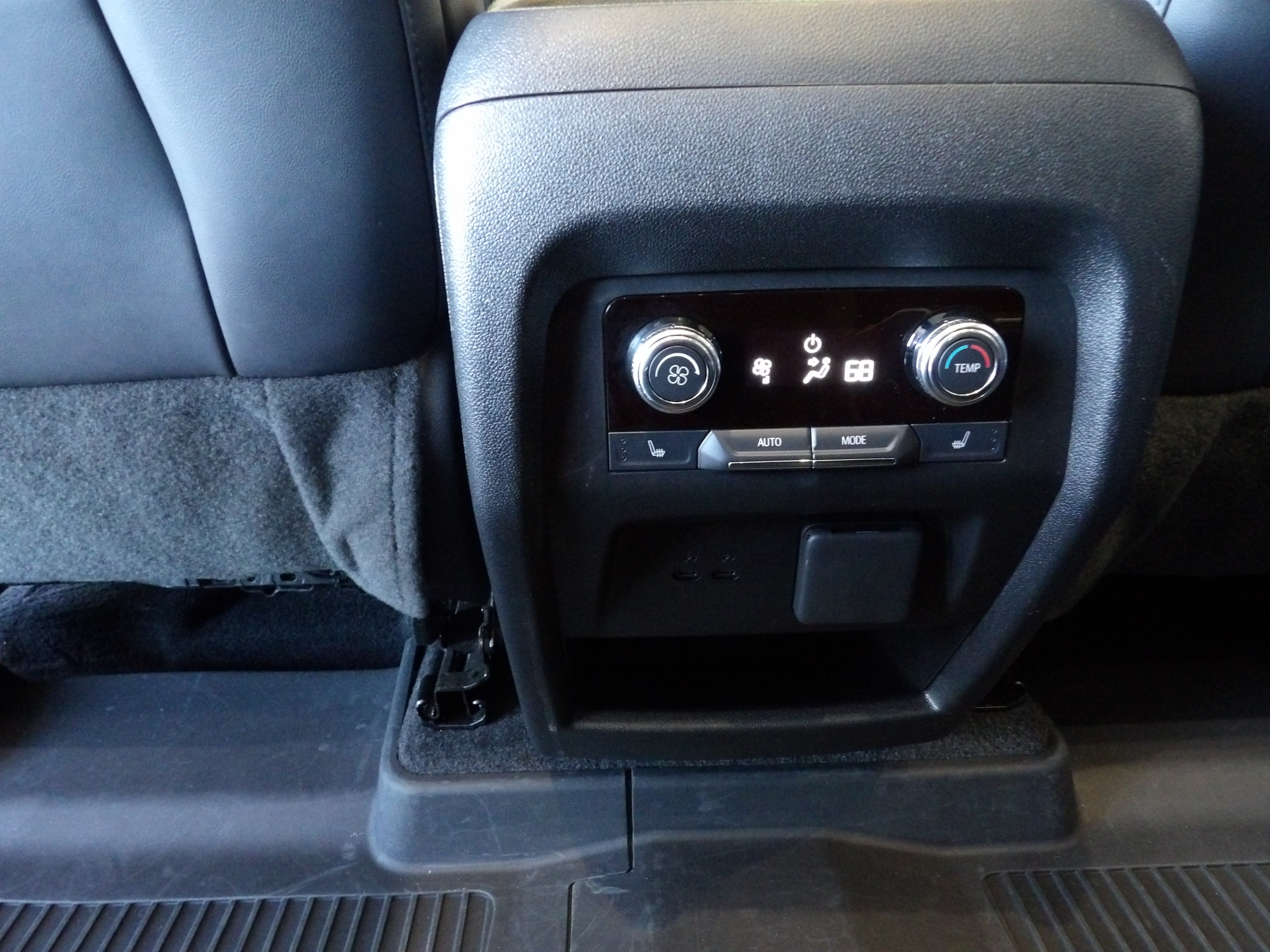 2025 GMC Acadia Denali