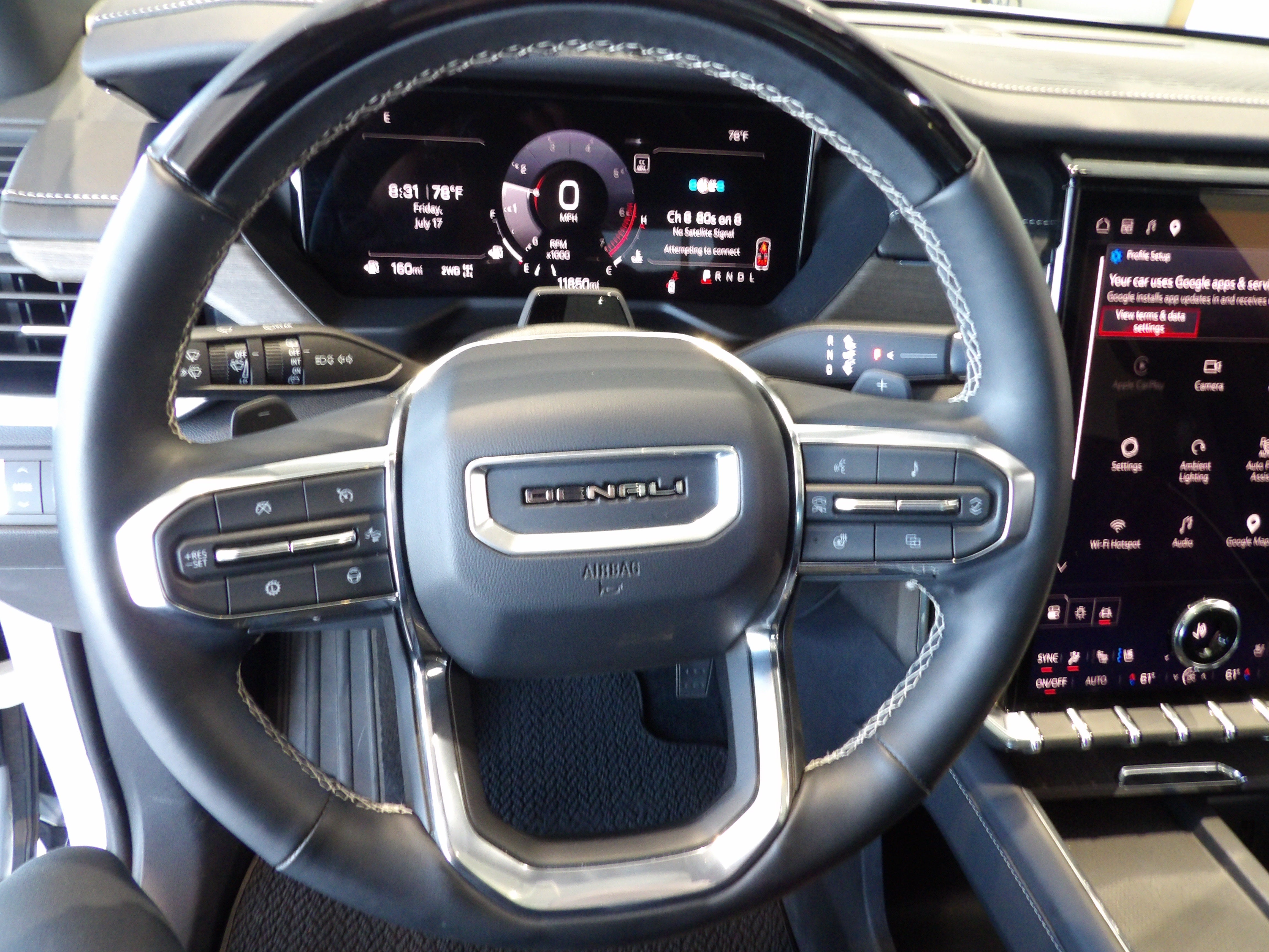 2025 GMC Acadia Denali