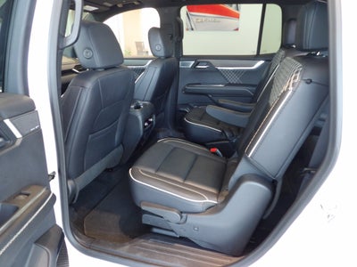 2025 GMC Acadia Denali