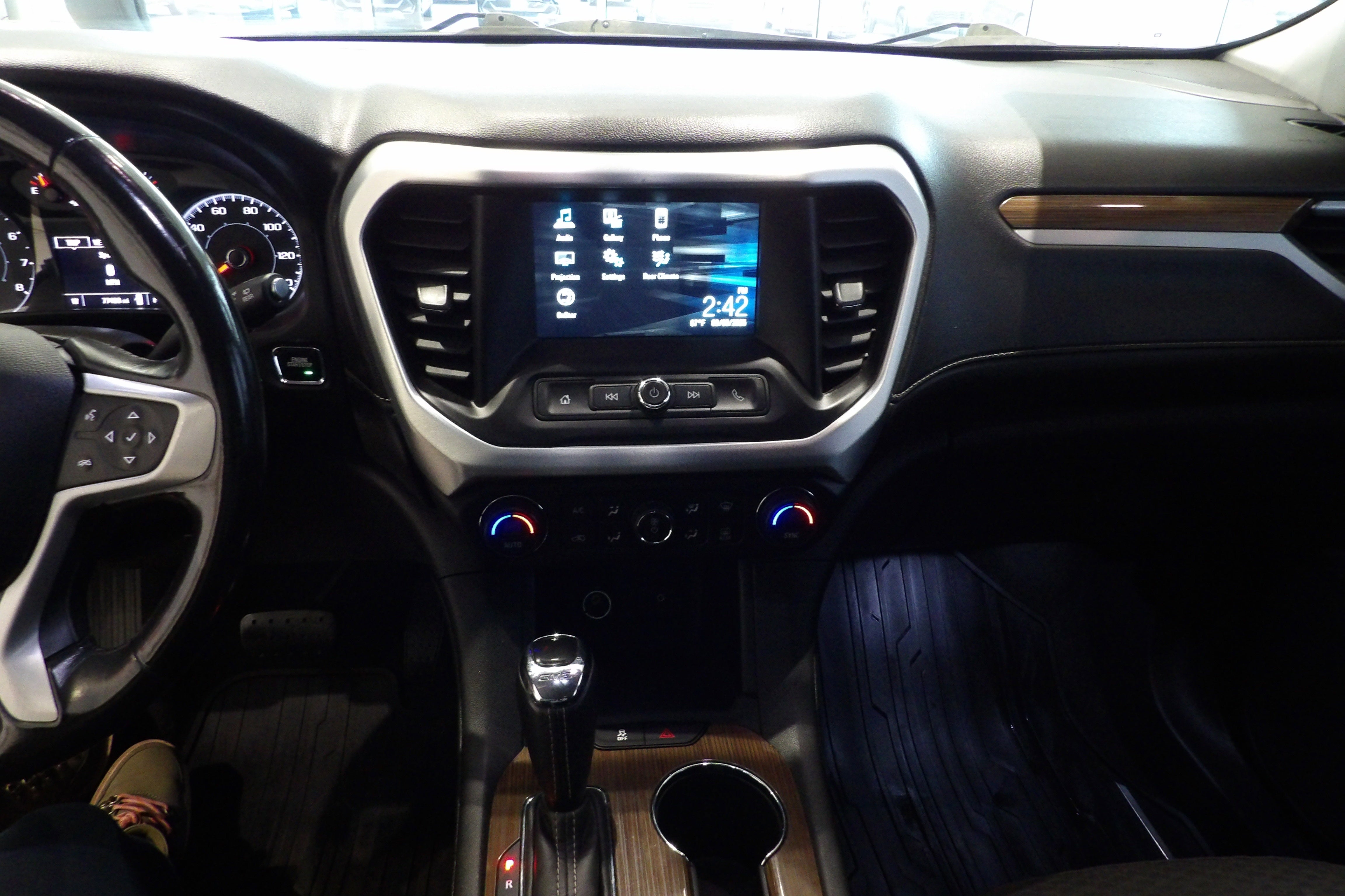 2019 GMC Acadia SLE