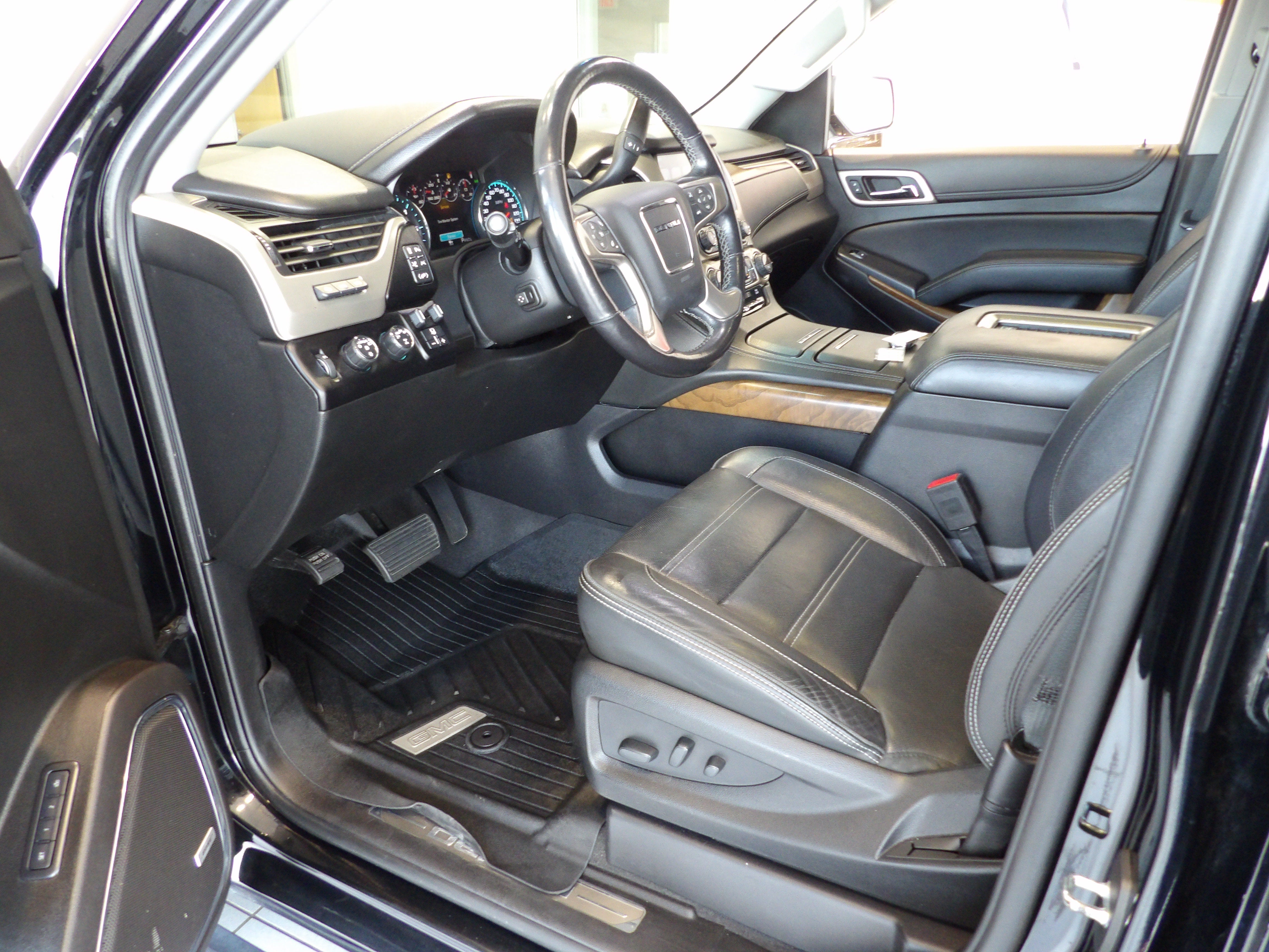 2020 GMC Yukon XL Denali