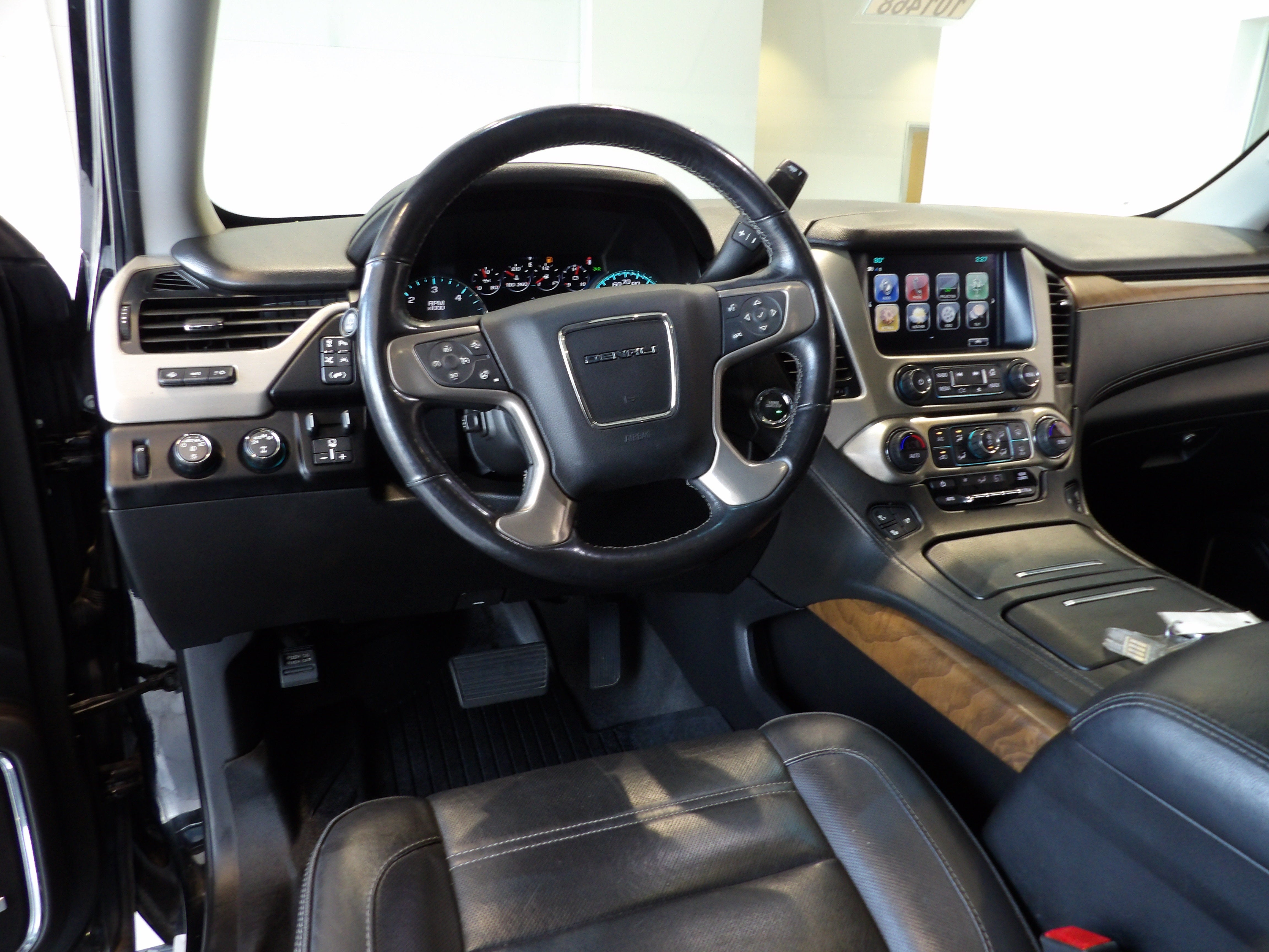 2020 GMC Yukon XL Denali