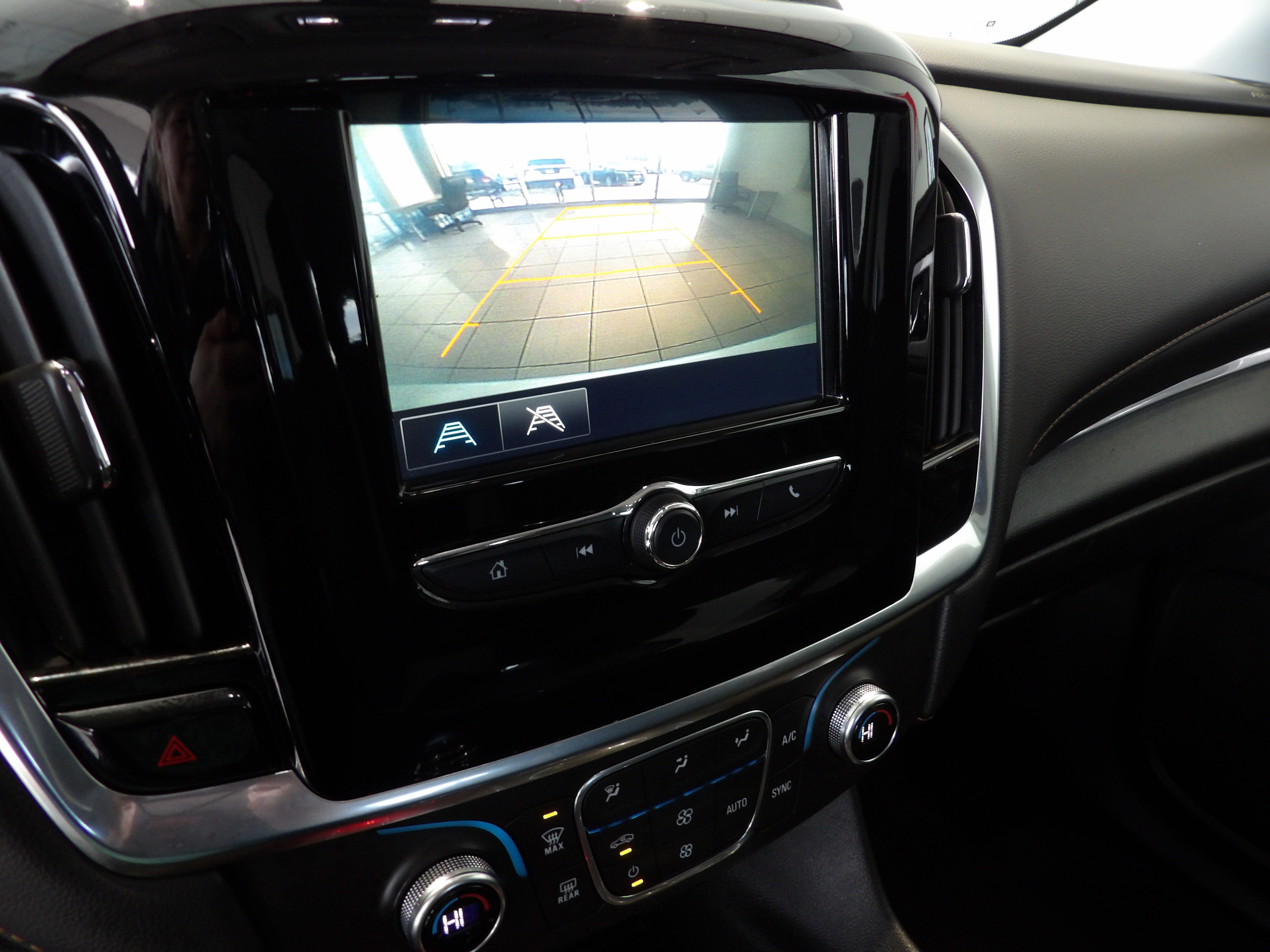 2018 Chevrolet Traverse LT Cloth