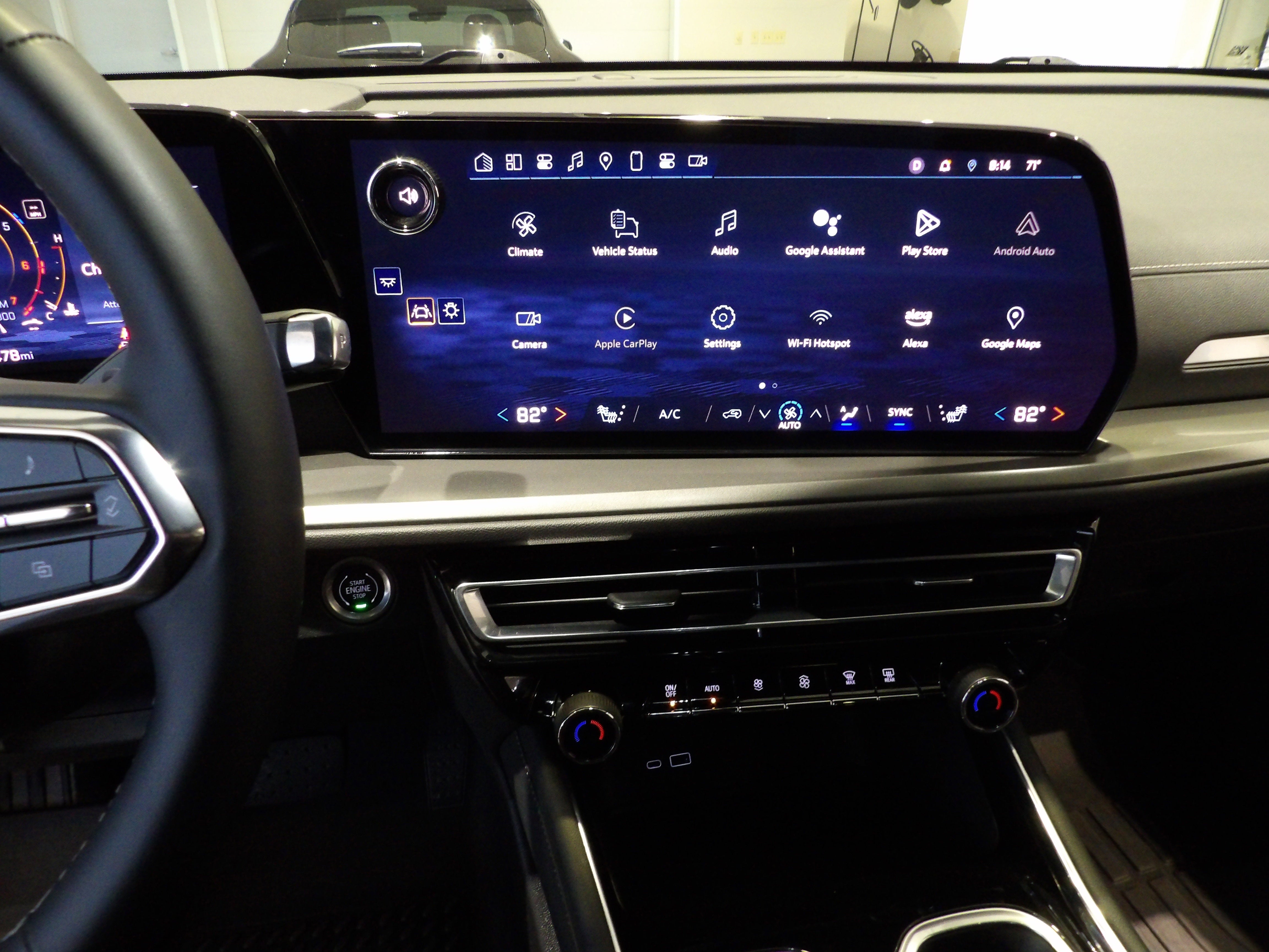 2024 Chevrolet Traverse LS