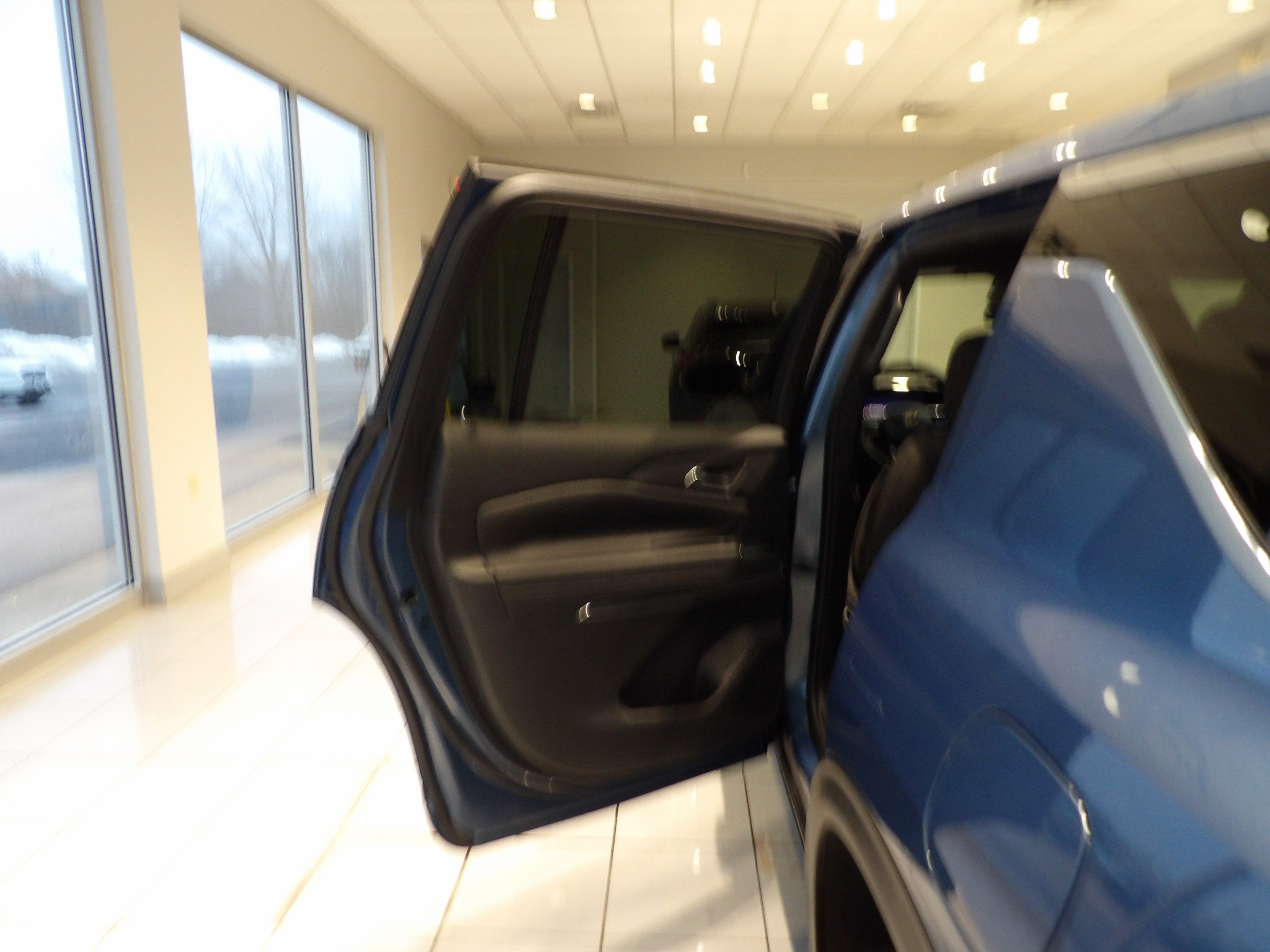 2024 Chevrolet Traverse LS