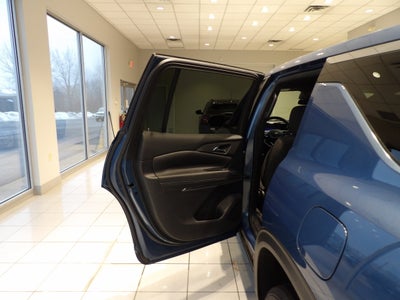 2024 Chevrolet Traverse LS