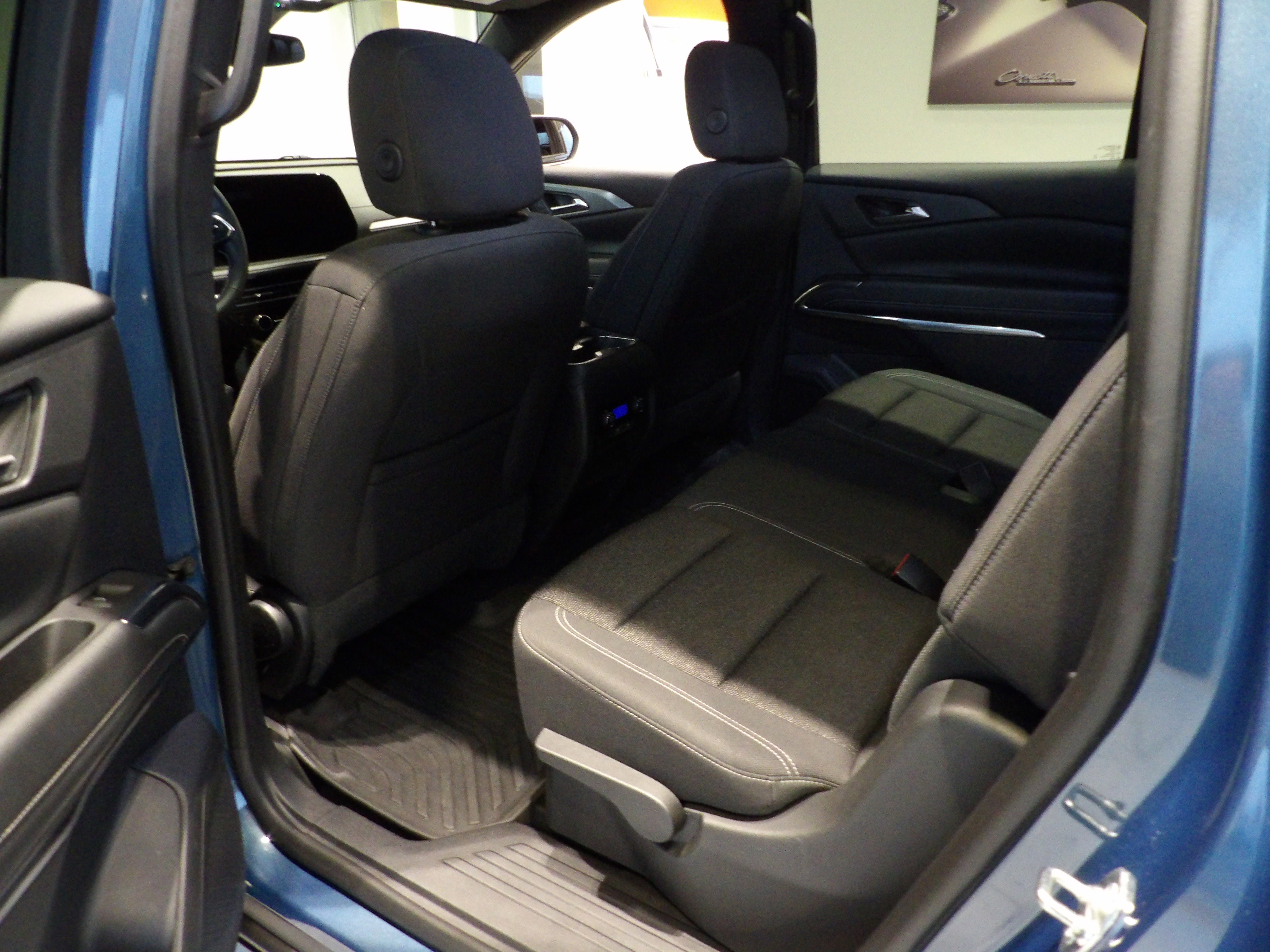 2024 Chevrolet Traverse LS