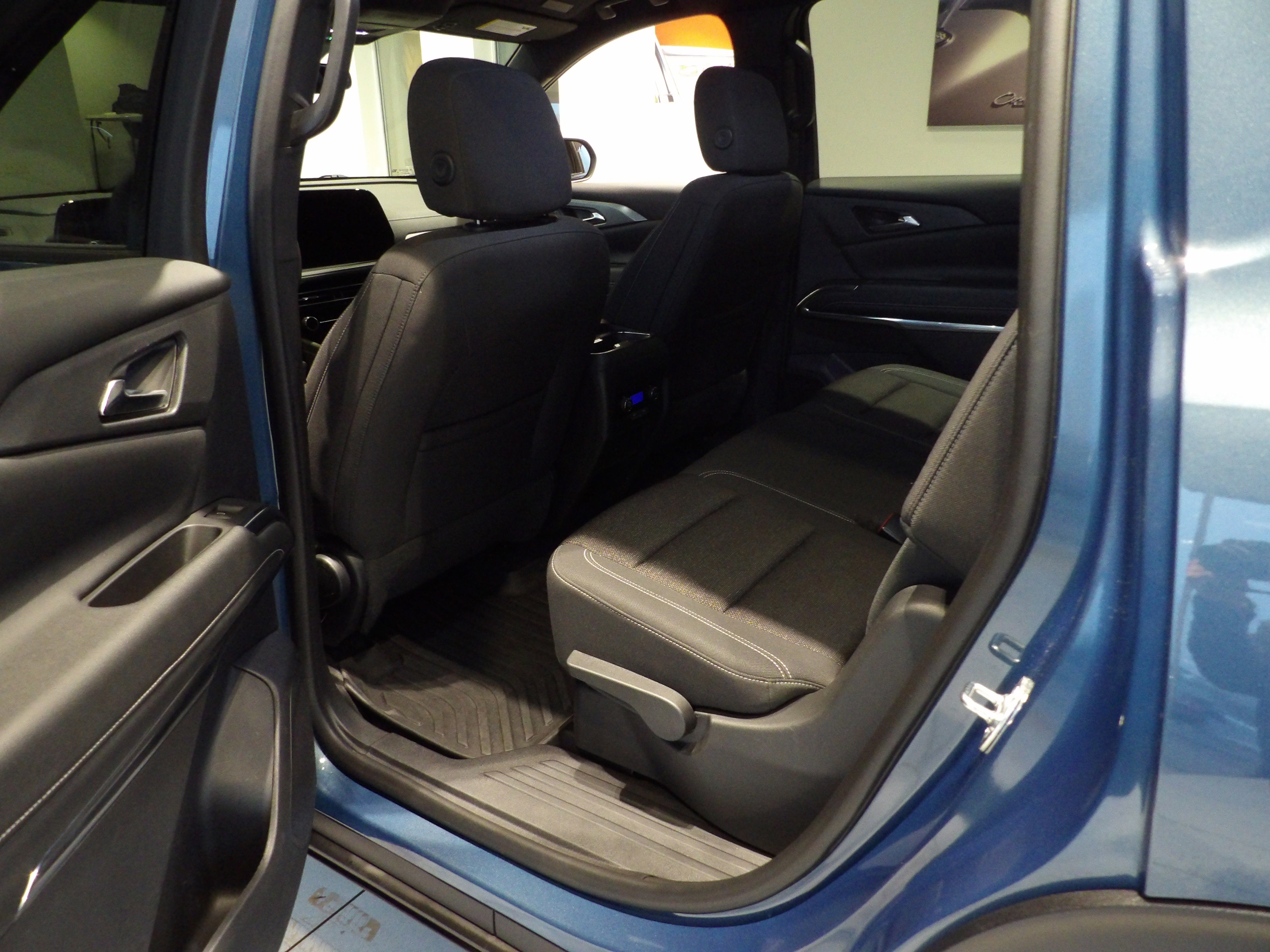 2024 Chevrolet Traverse LS