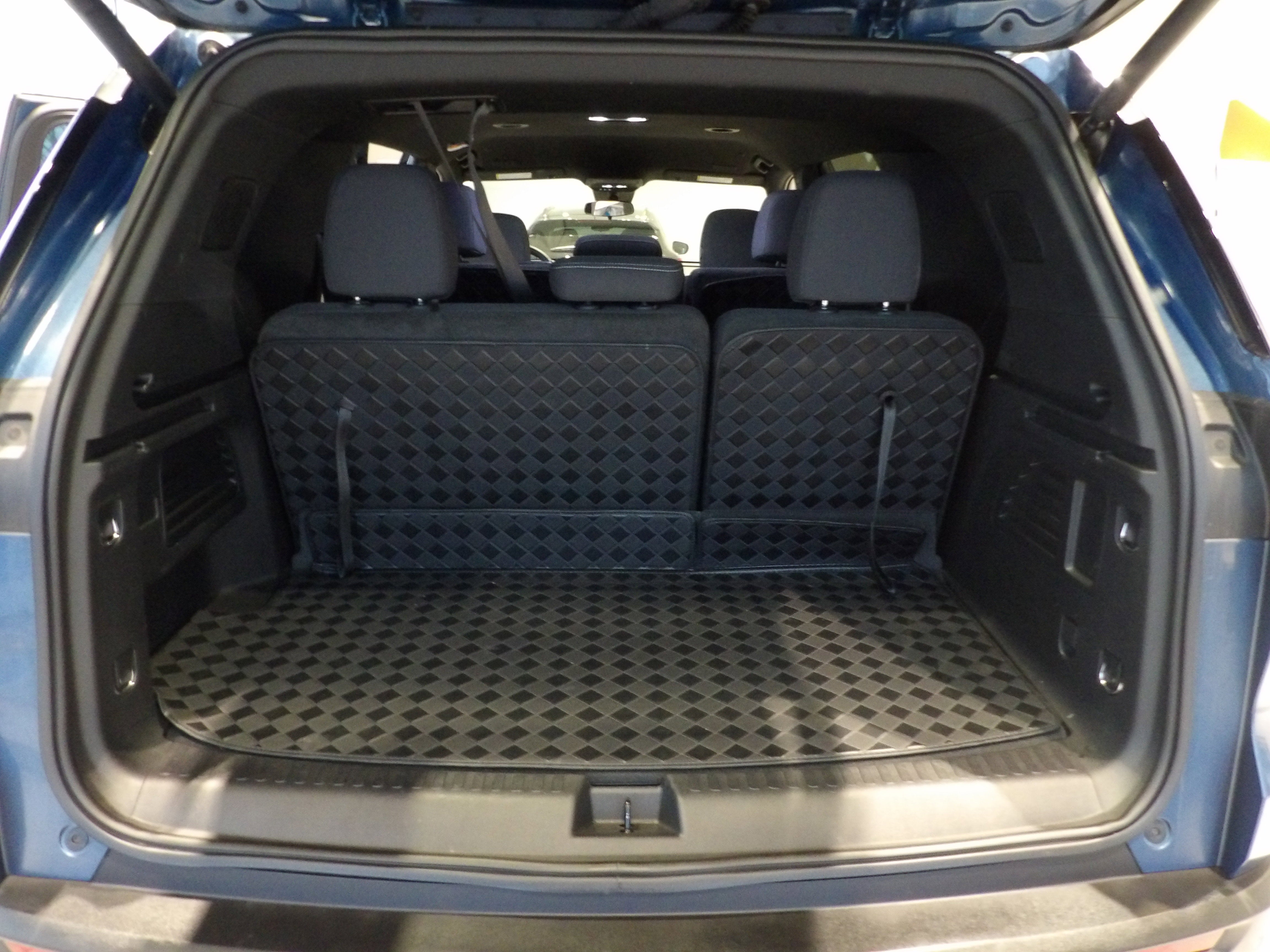 2024 Chevrolet Traverse LS