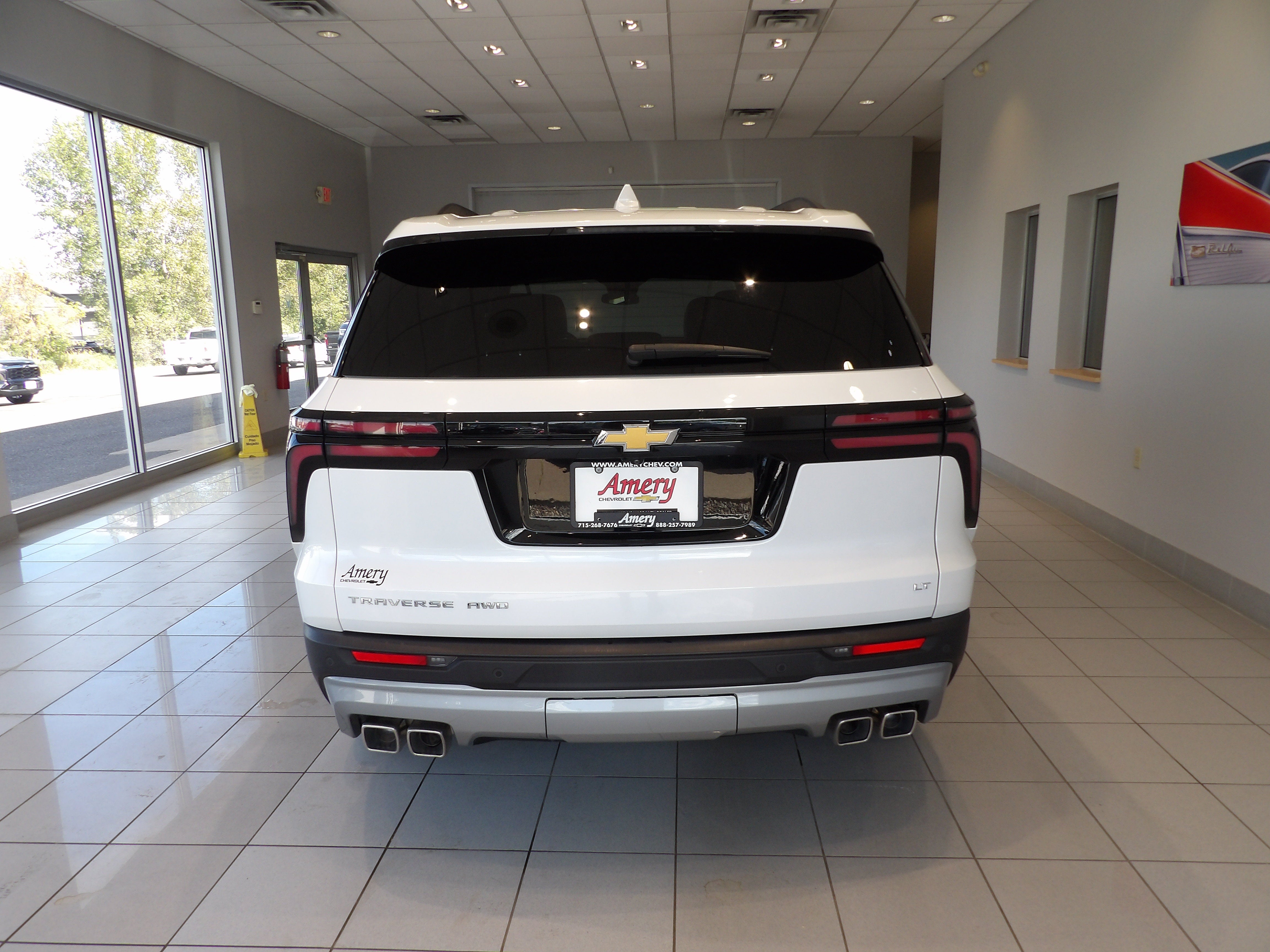 2024 Chevrolet Traverse LT