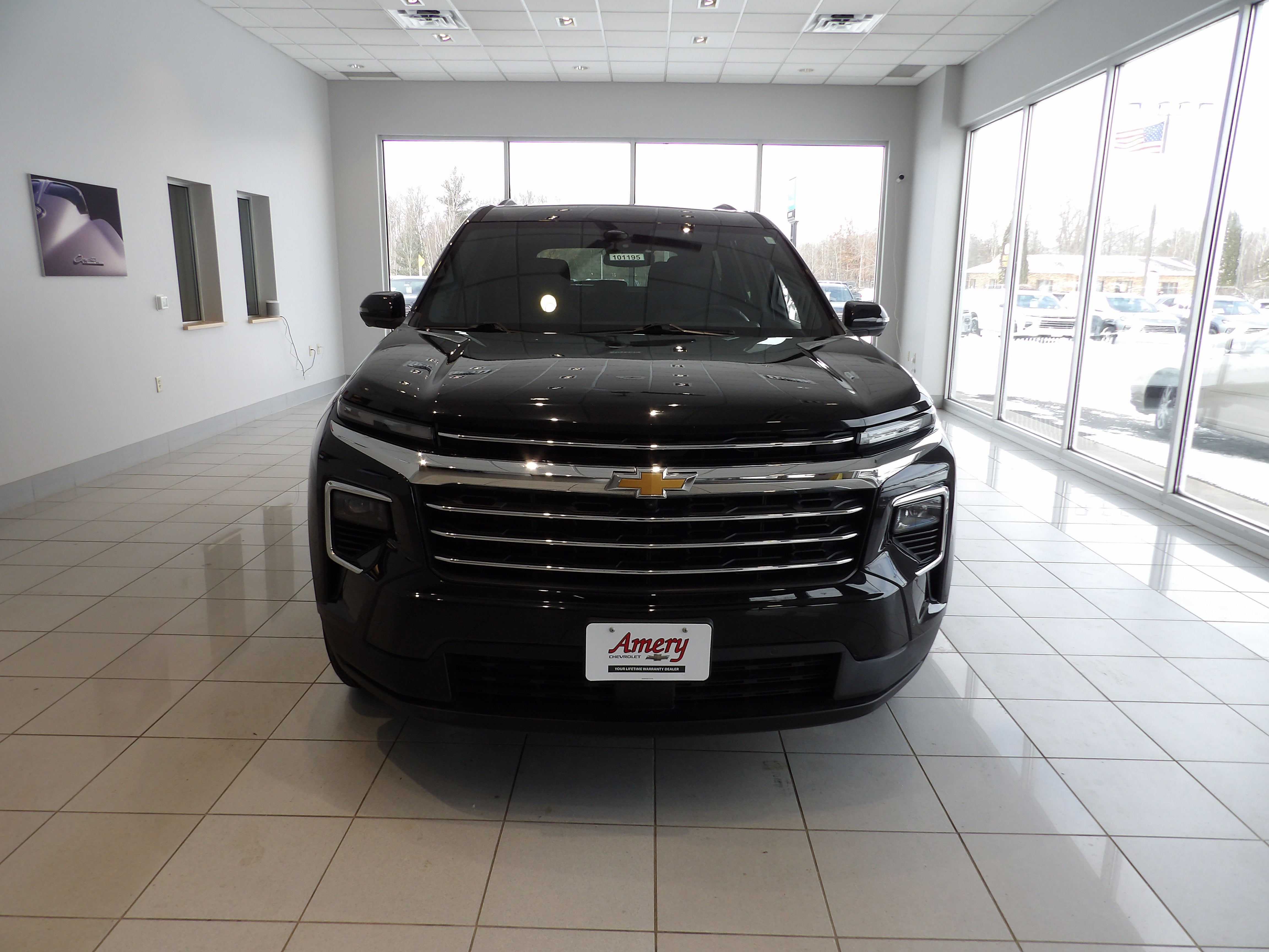 2024 Chevrolet Traverse LT