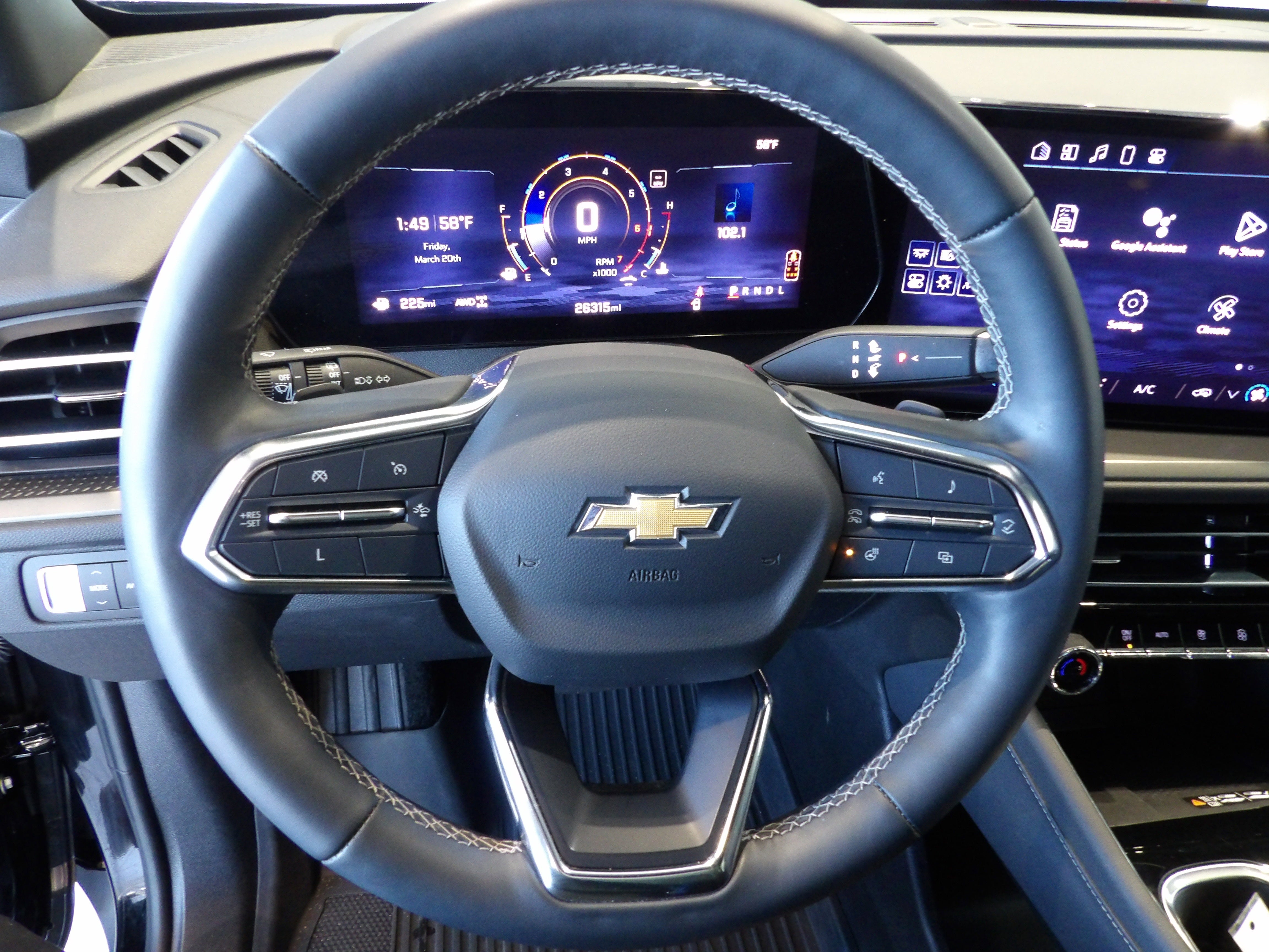 2024 Chevrolet Traverse LT