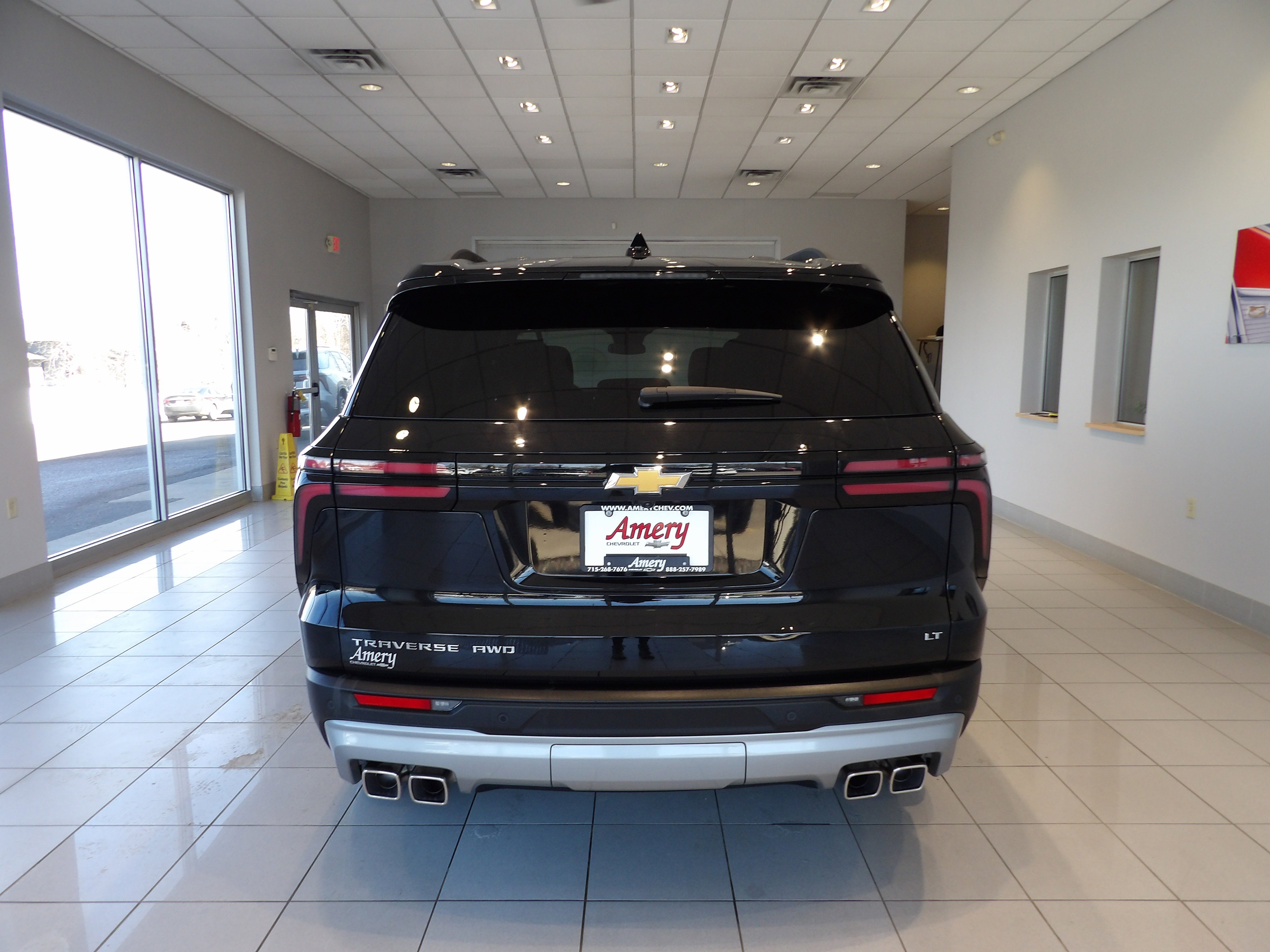 2024 Chevrolet Traverse LT