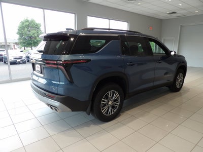 2024 Chevrolet Traverse LT