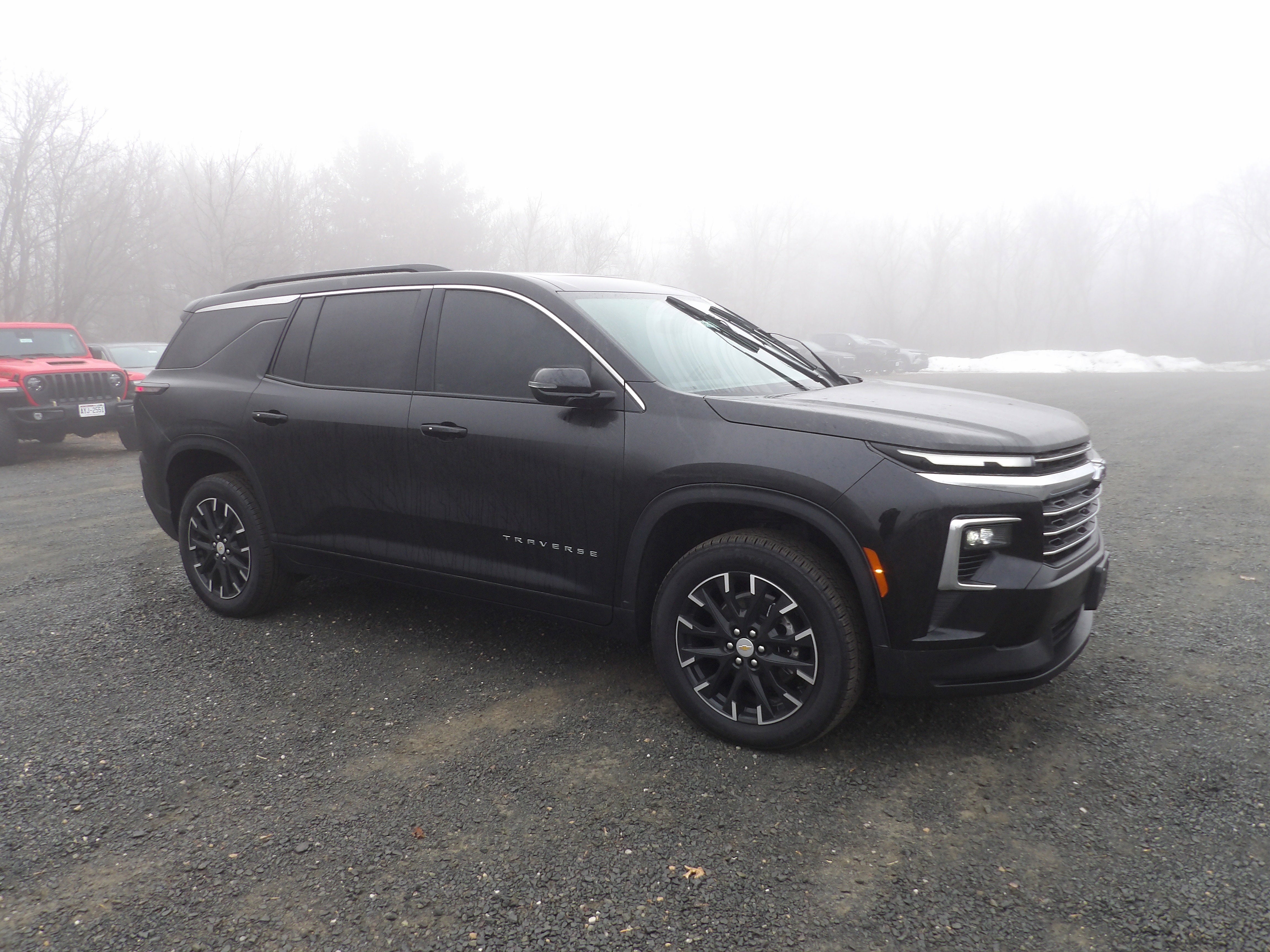 2025 Chevrolet Traverse LT