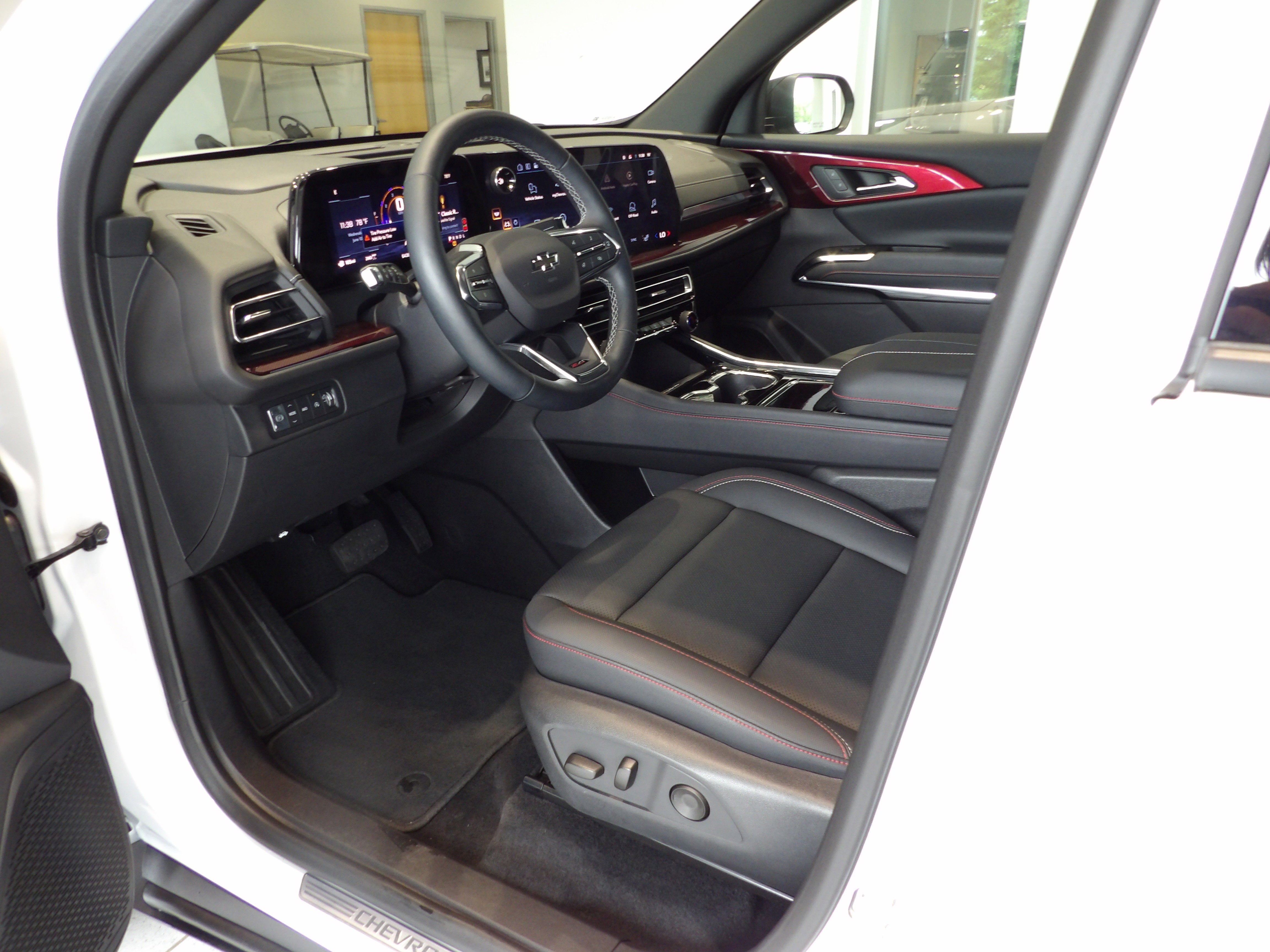 2025 Chevrolet Traverse Z71