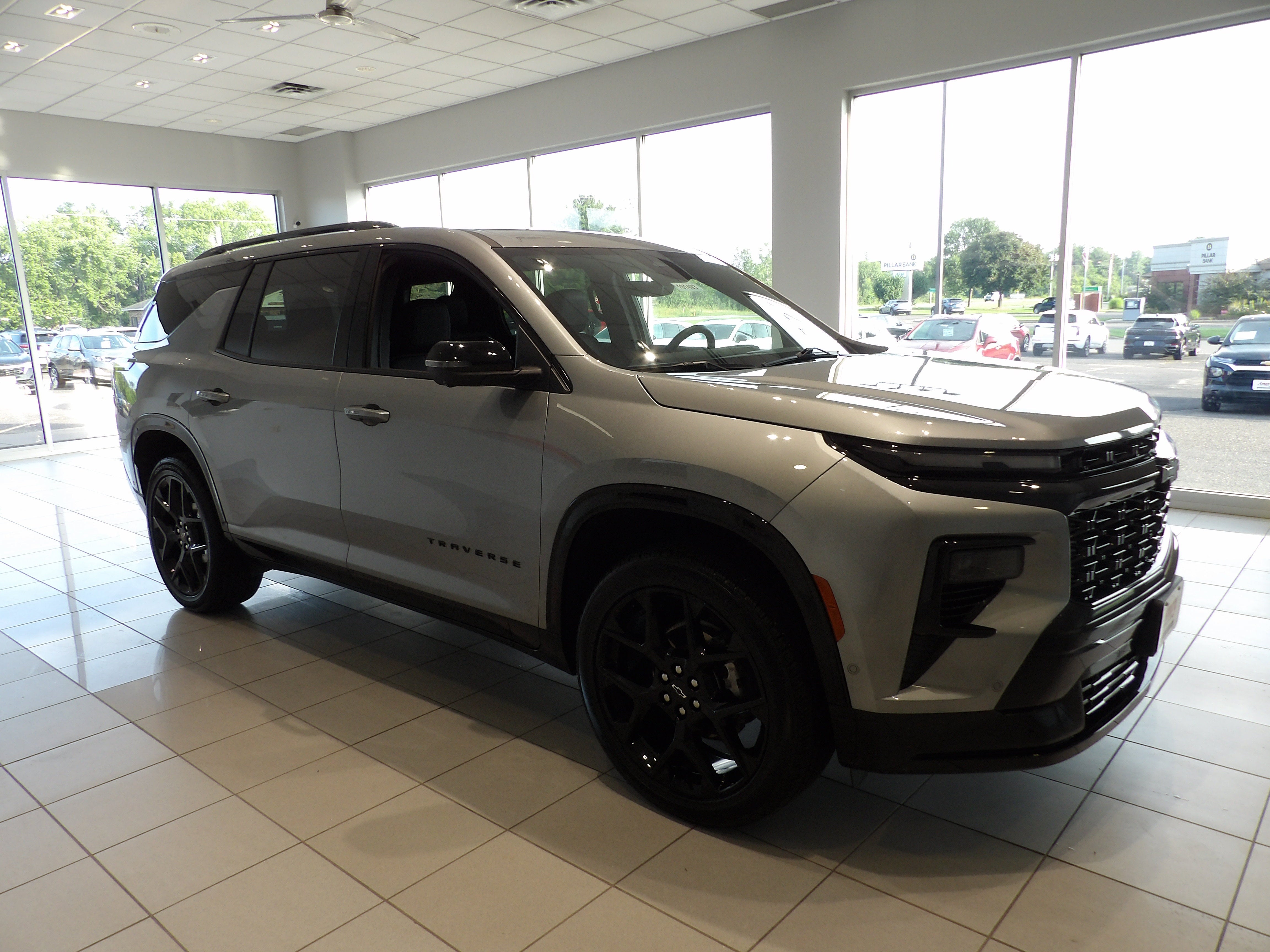 2025 Chevrolet Traverse RS