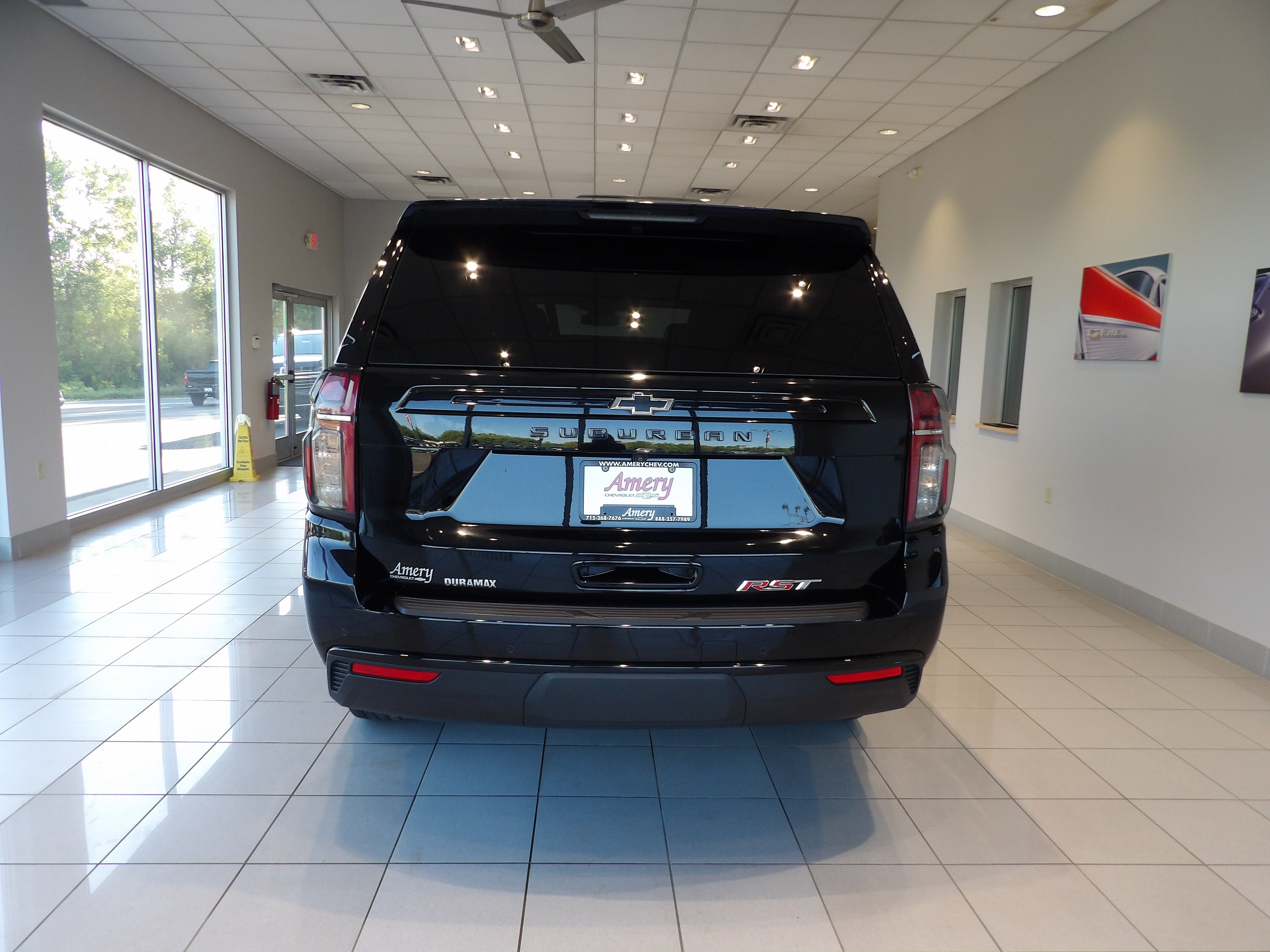 2023 Chevrolet Suburban RST