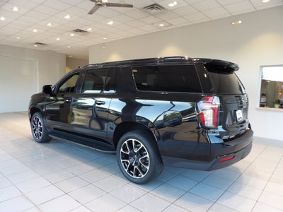 2023 Chevrolet Suburban RST