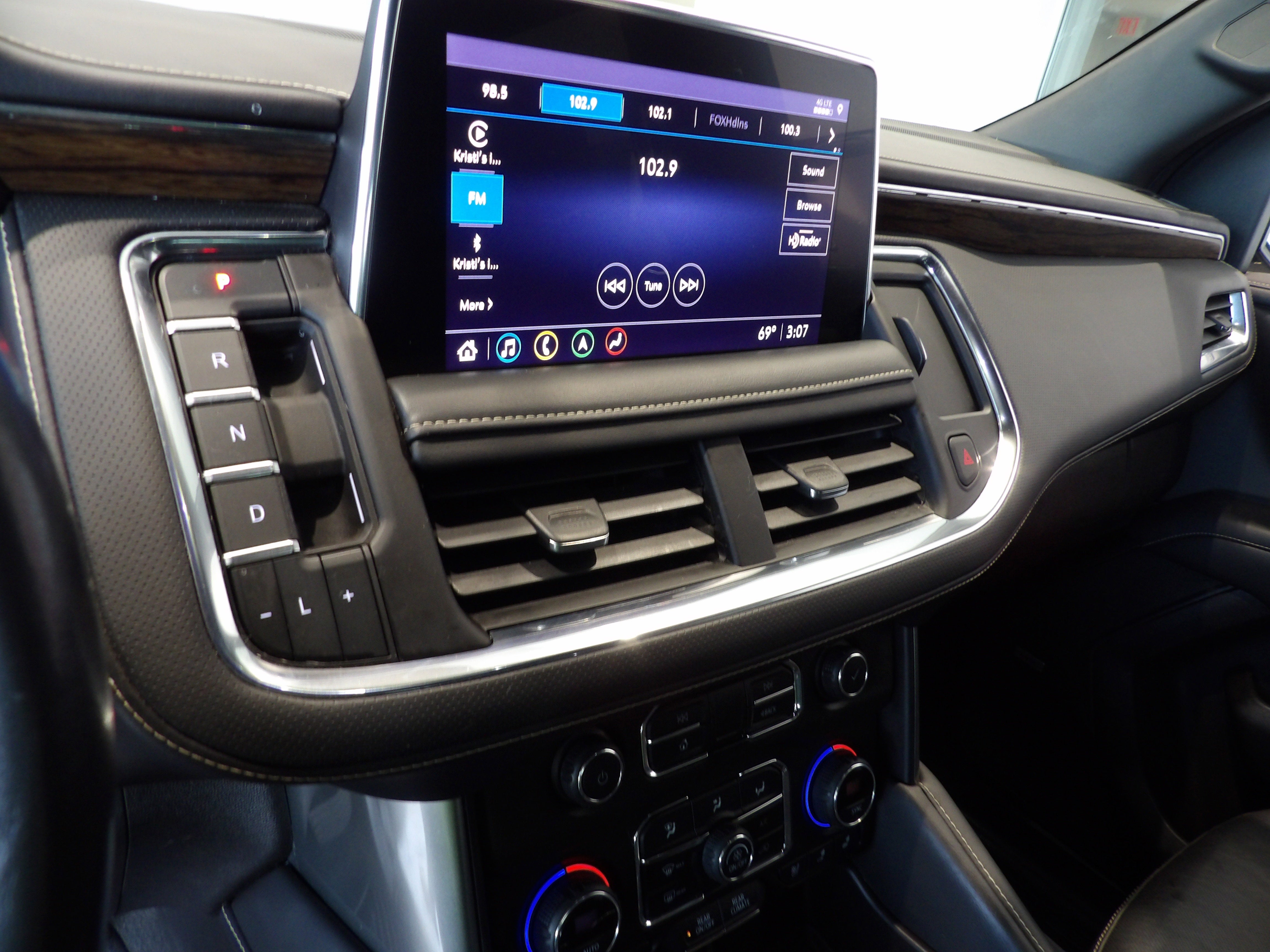 2021 Chevrolet Suburban Premier